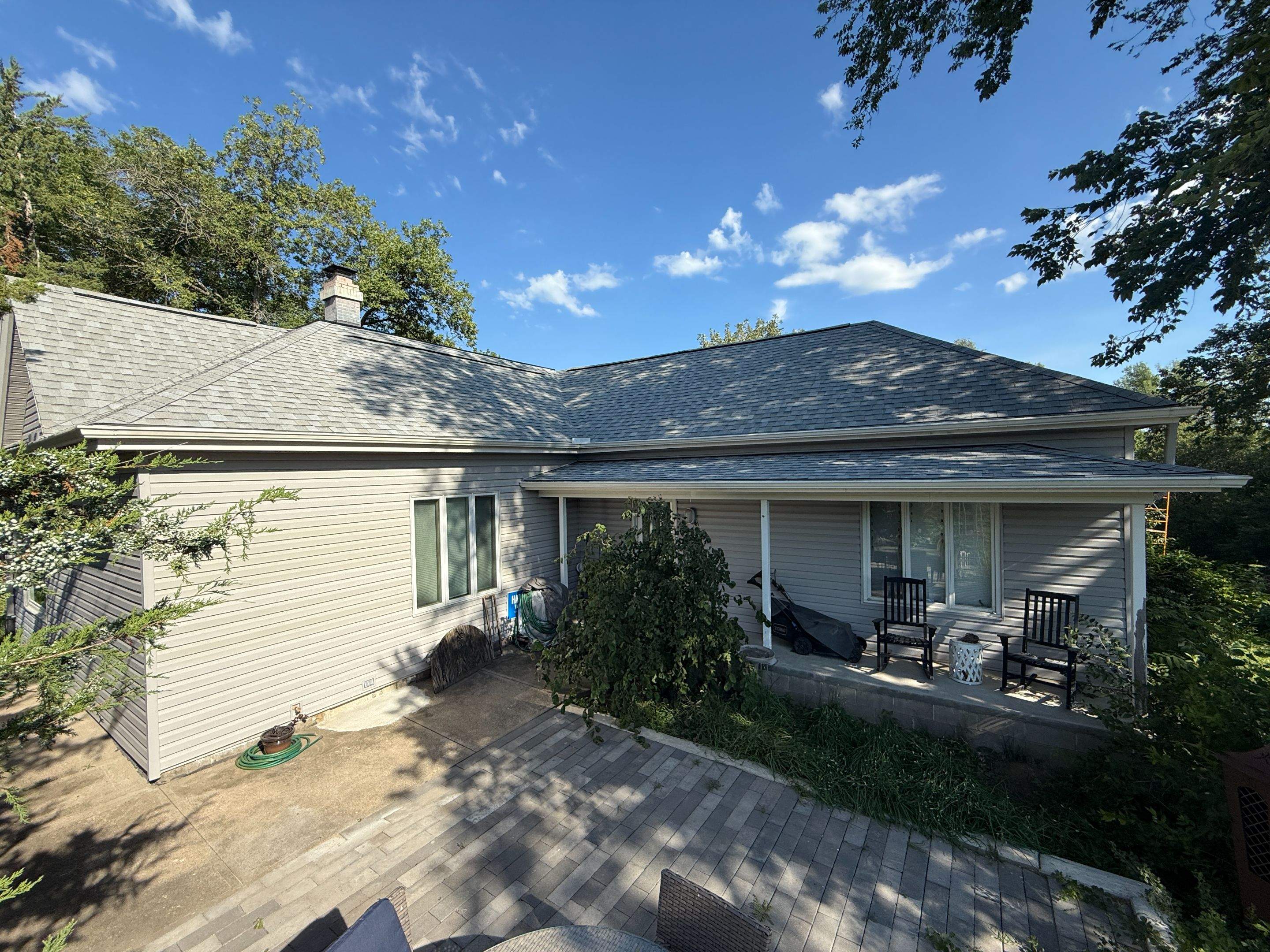Asphalt Shingle and EPDM Membrane Roof Installation in Mineola by Star Home