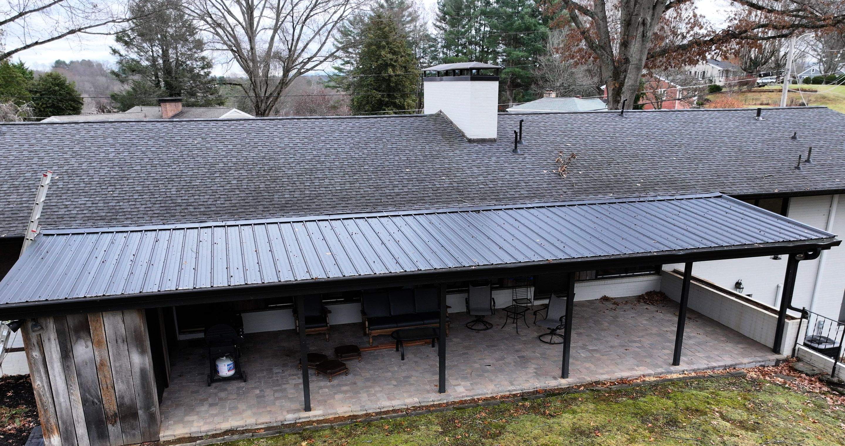 Ellis Residence by Omnia Roofing