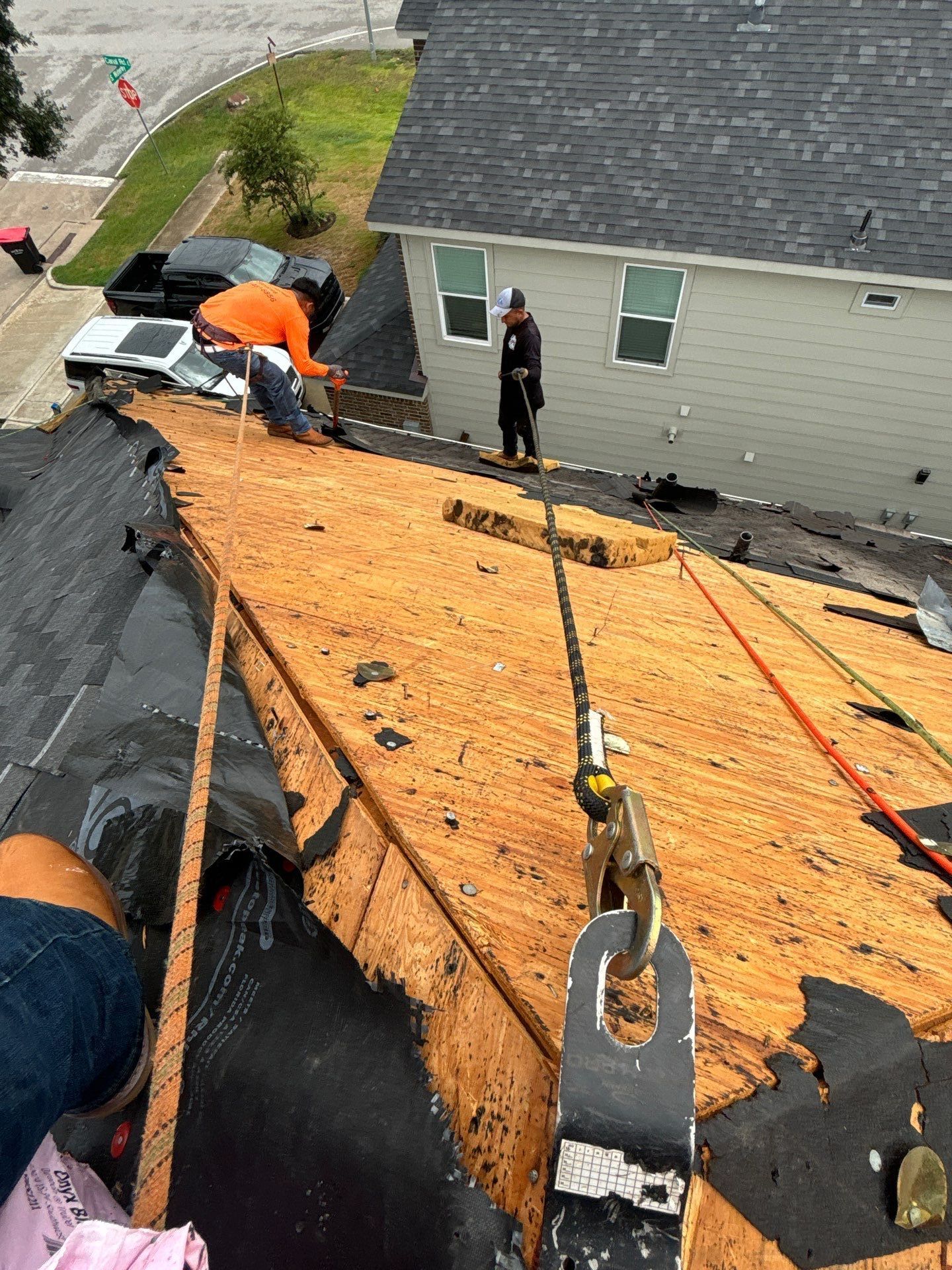 Residential Roofing Installation using Owen's Corning Duration (Lifetime) Shingles by Roof Repair Company