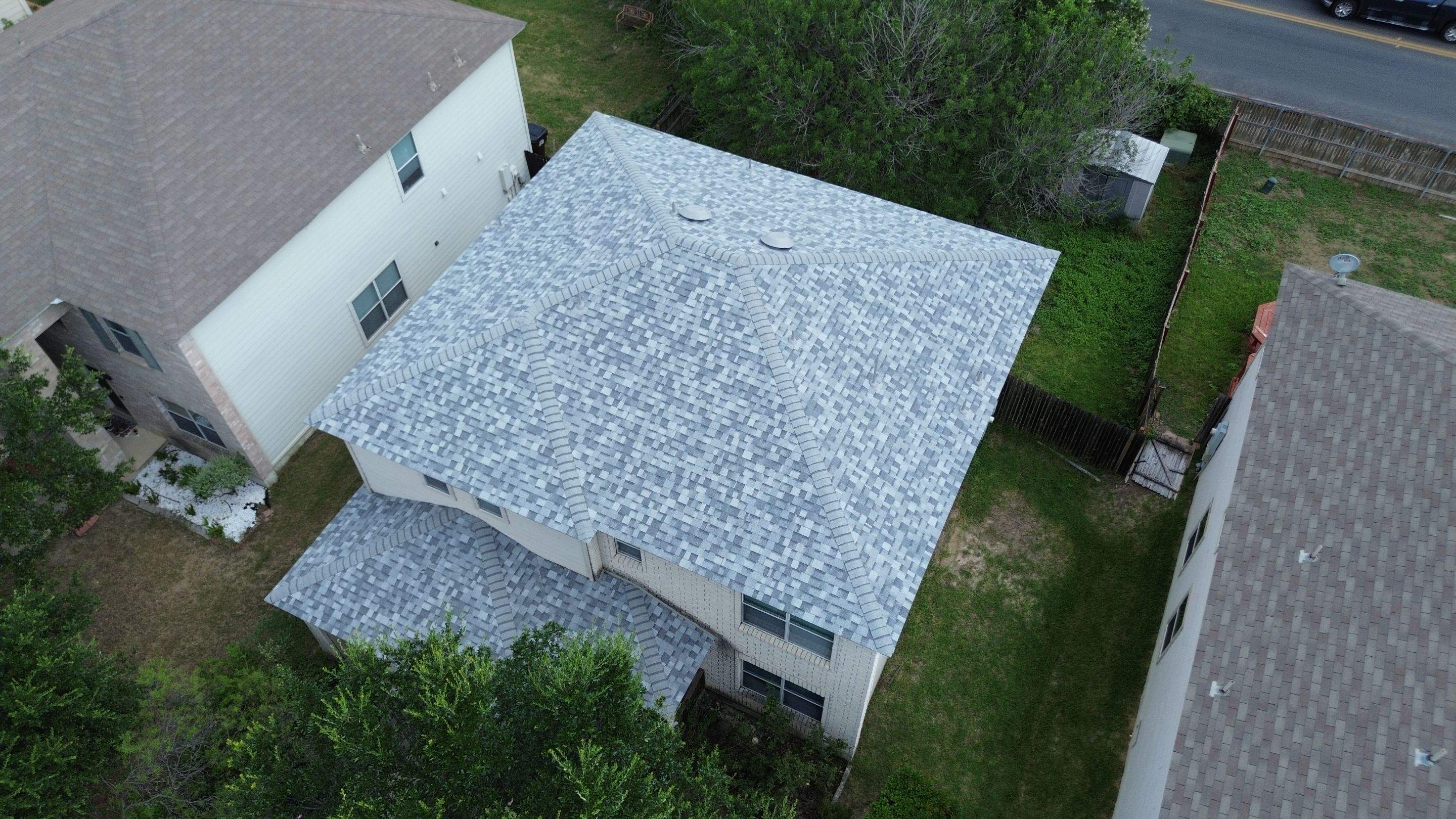 Sierra Gray - Owens Corning TruDefinition Duration by RoofsOnly.com