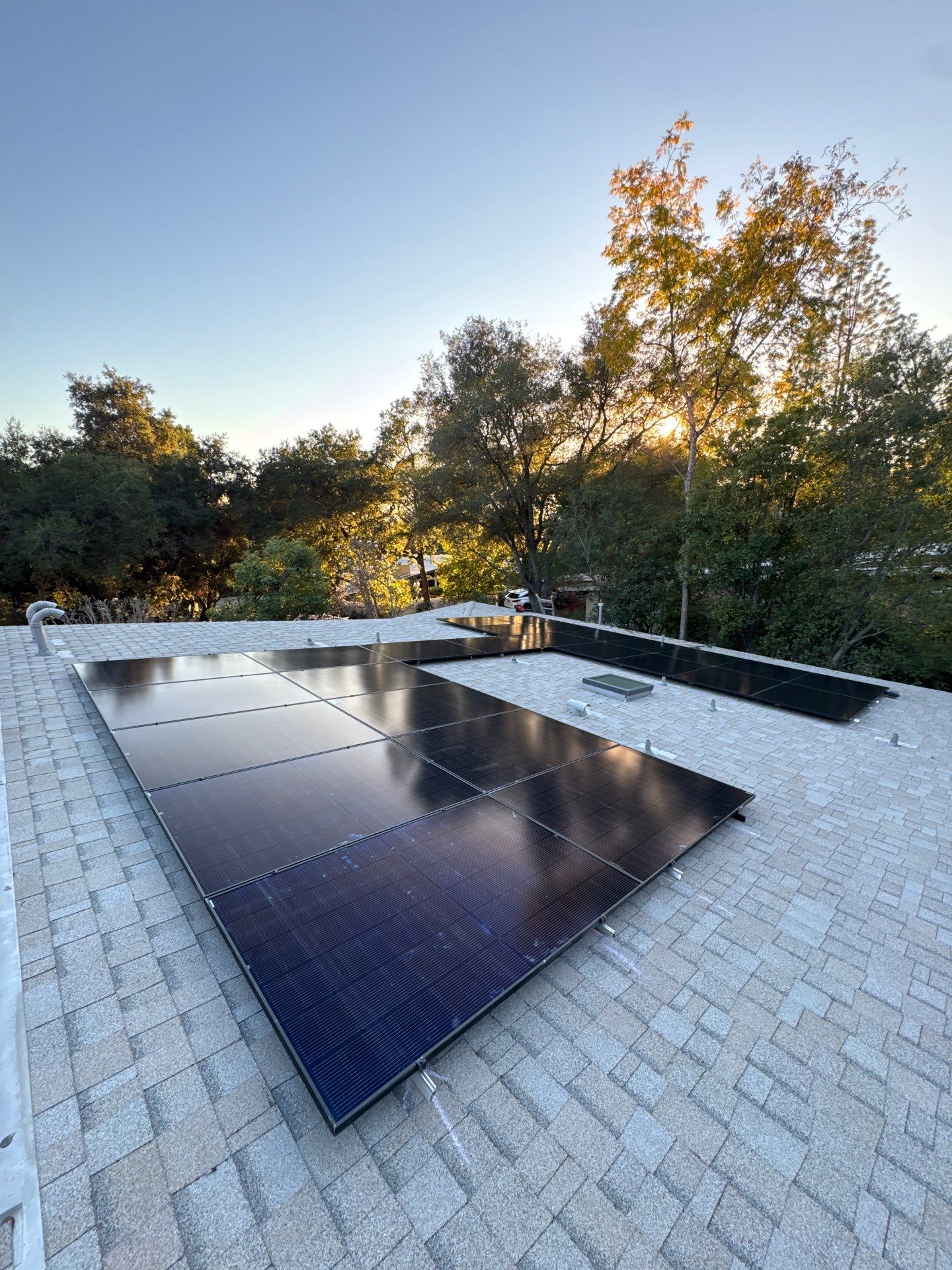 26-Panel Solar Array and Tesla Powerwall Installation in Pasadena by AWS Solar