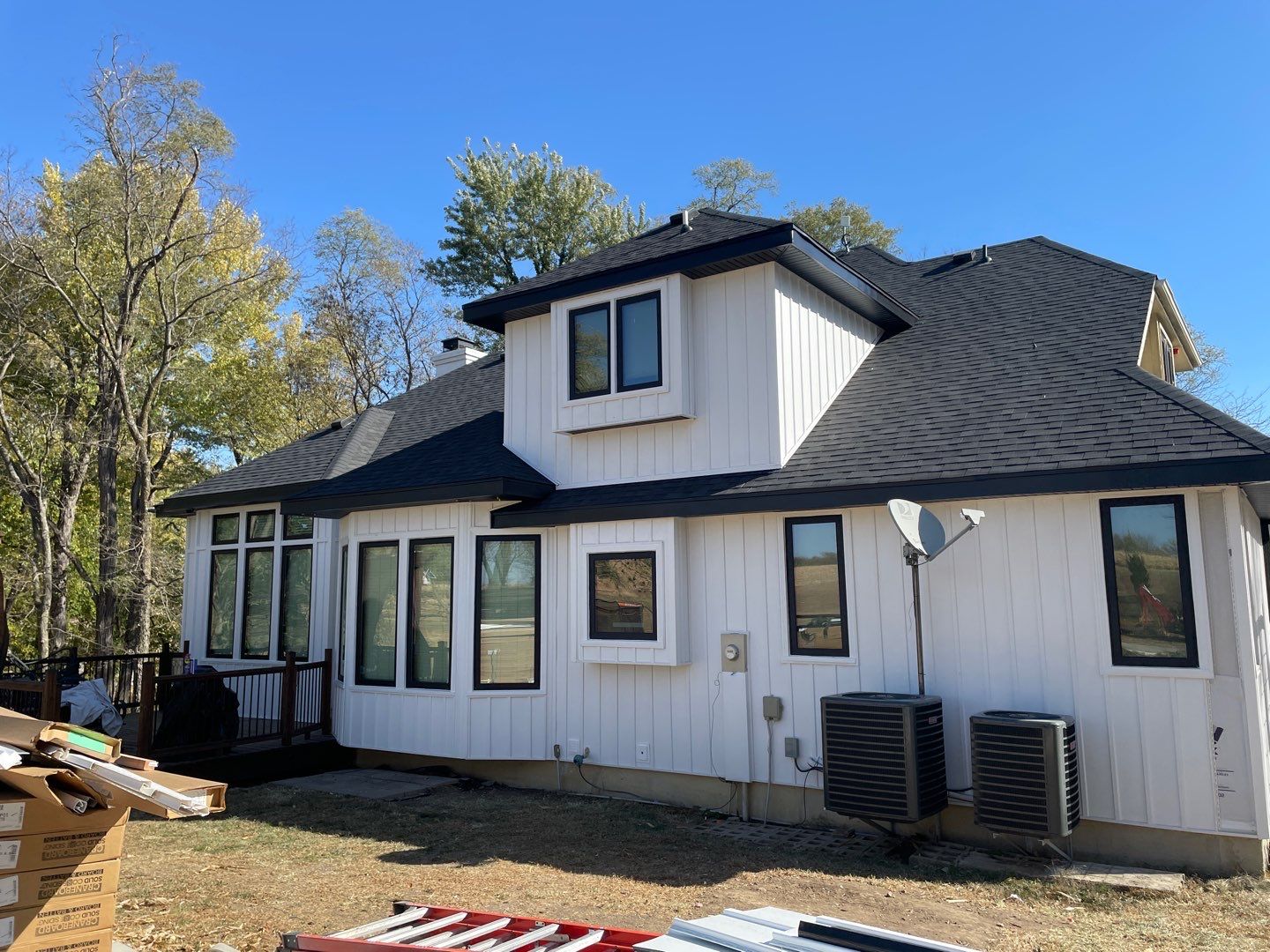 Complete Home Makeover  by EEC  Windows, Siding & Roofing 