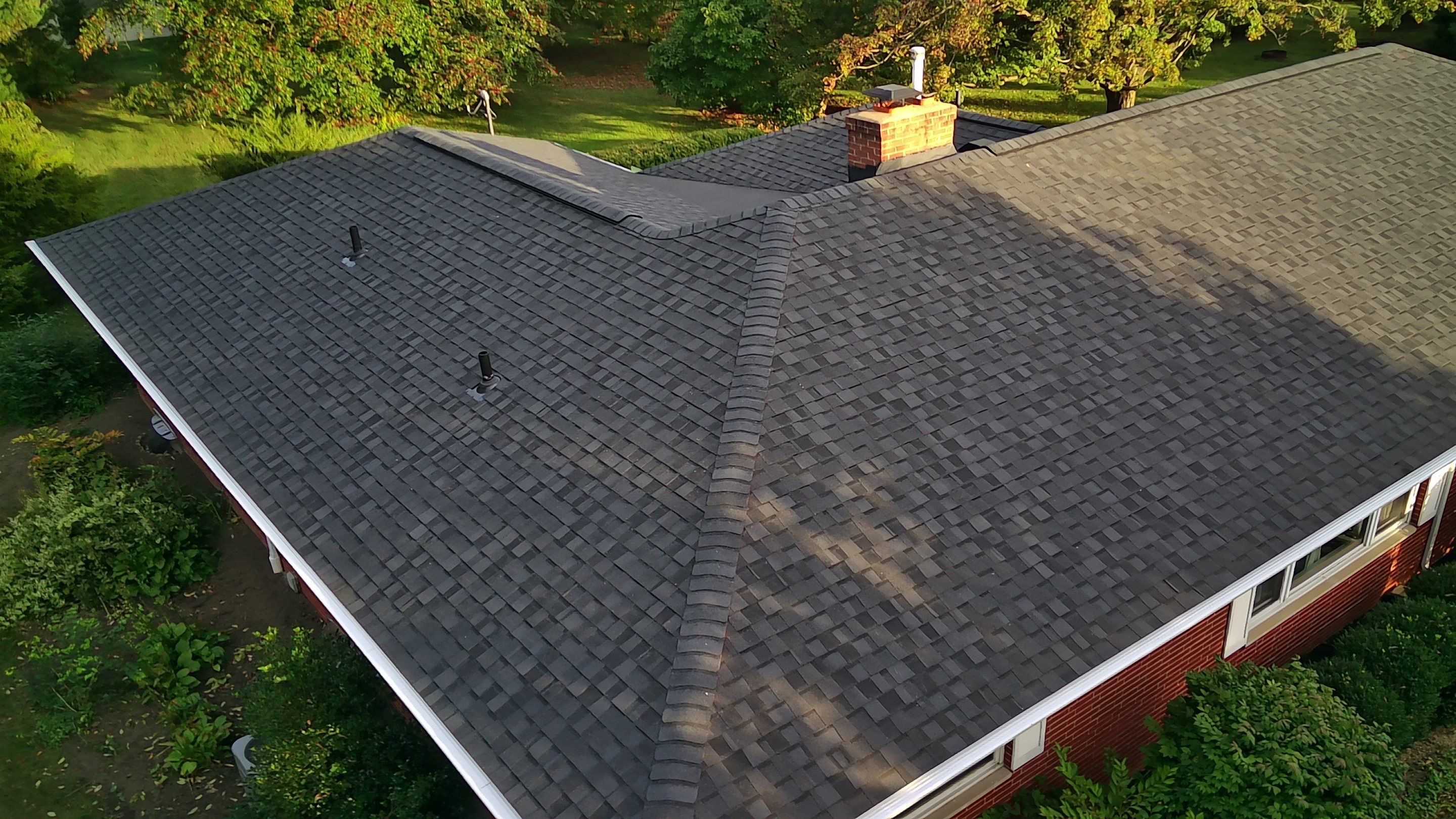 Landmark Pro Installation in Lewis Center by Best Roofing & Siding Company