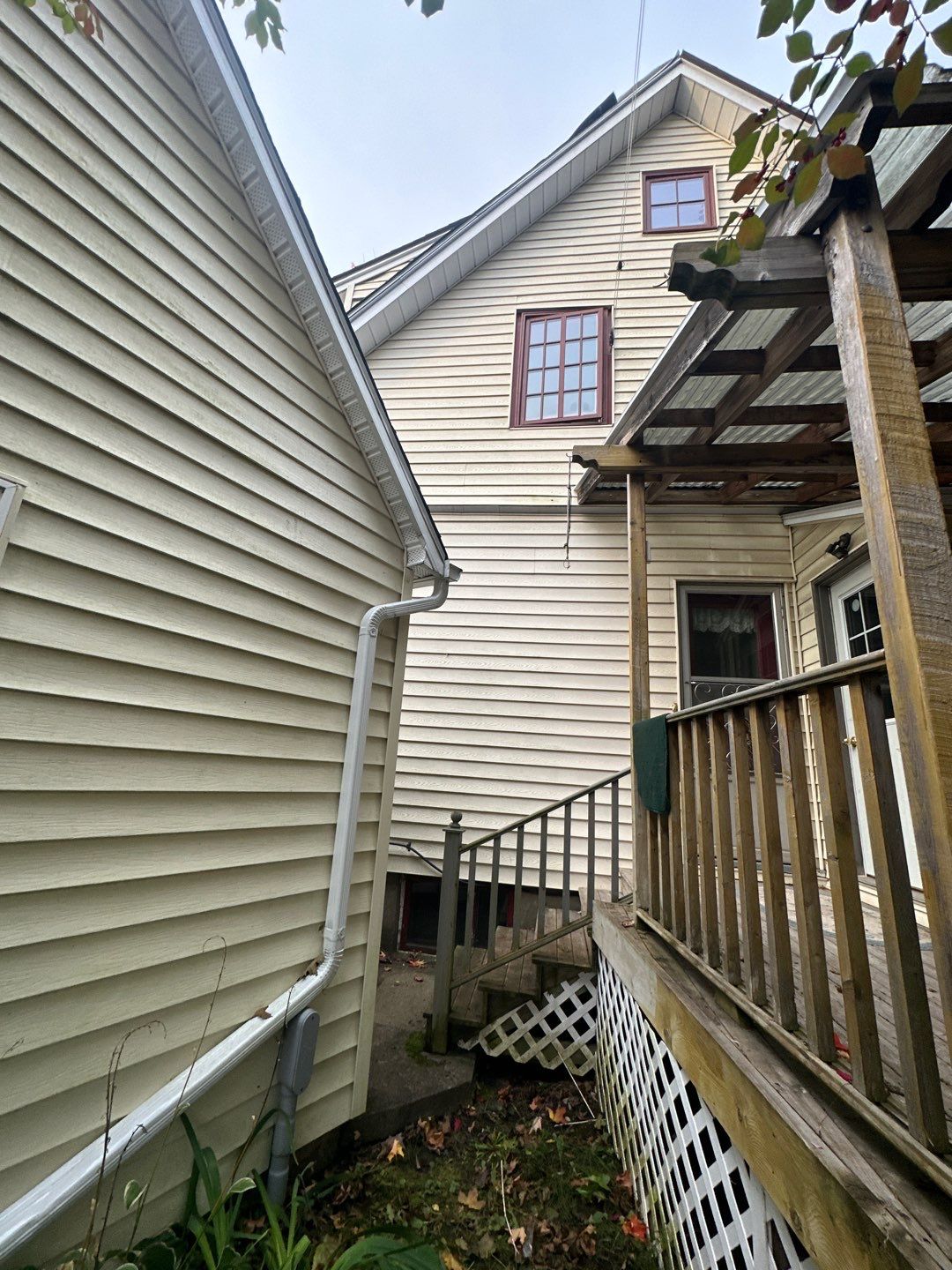 Residential Roofing Installation using Asphalt GAF HDZ by Artisan Roofing & Home Improvements Inc.