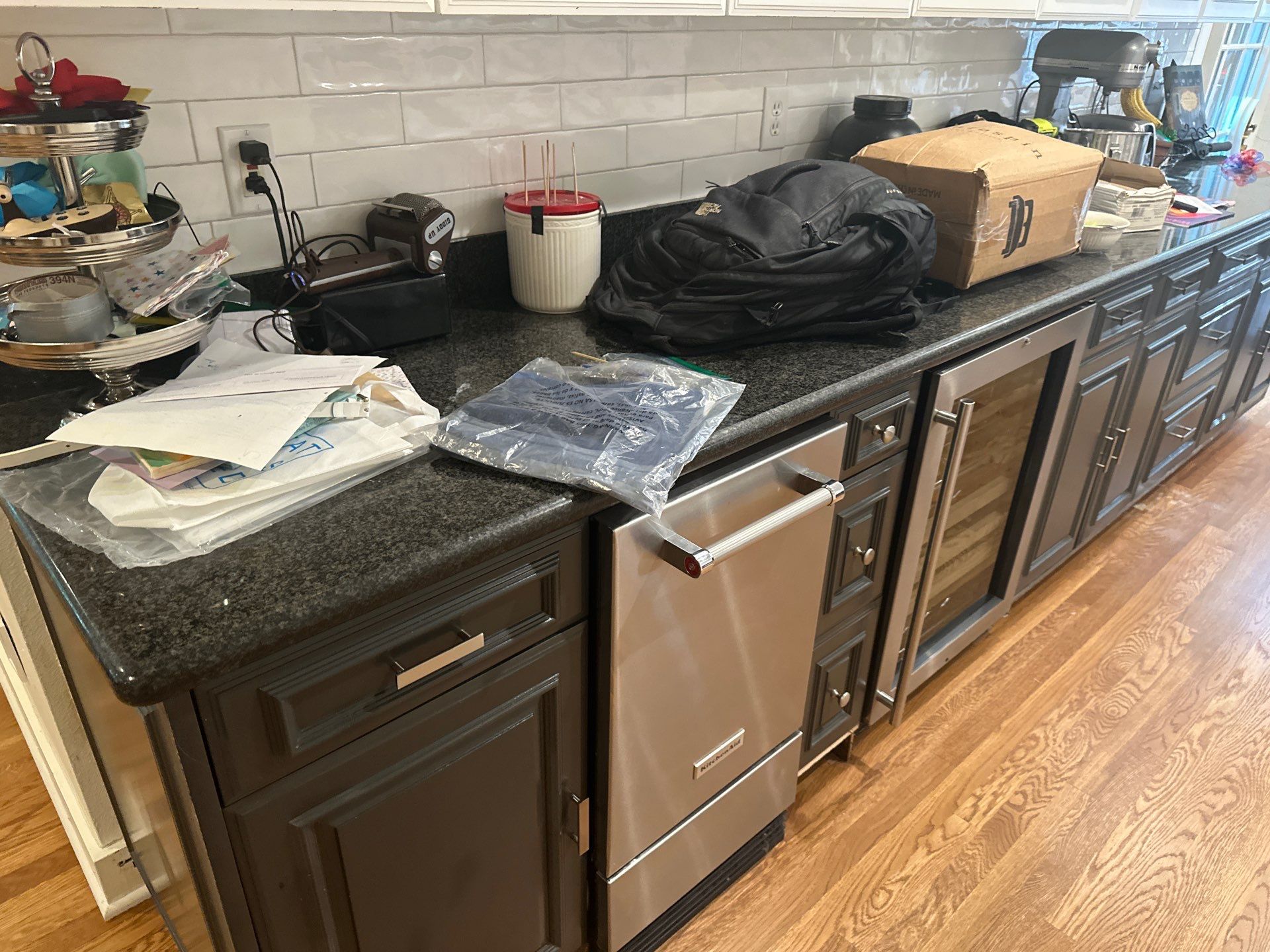 Kitchen countertops using Mysterio Gold Vicostone by Mena stone surfaces