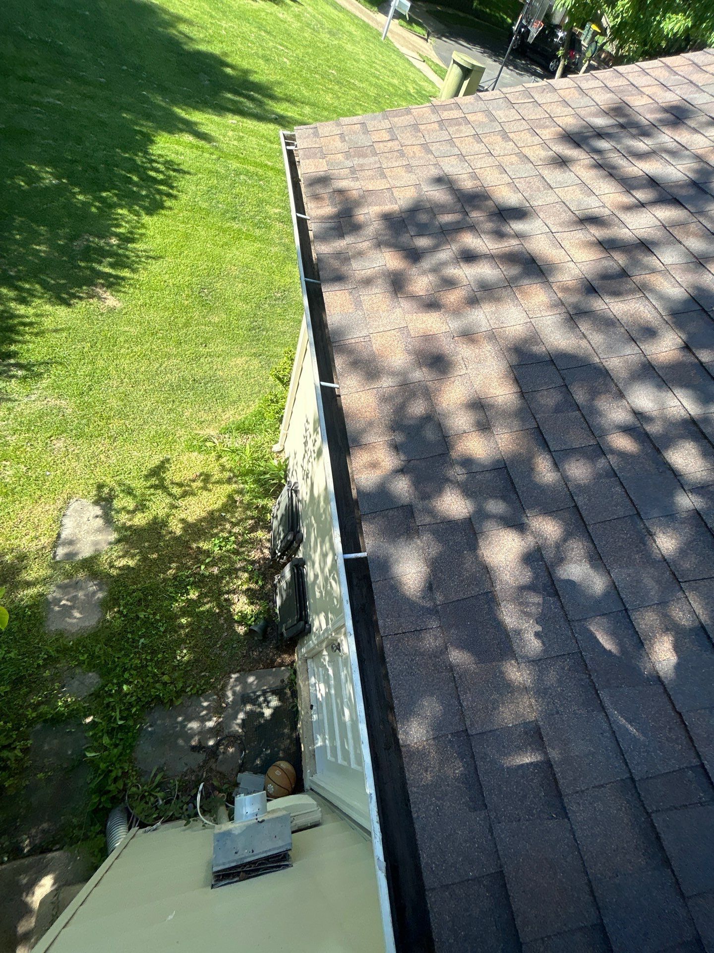 West Springfield: Residential Roof Replacement with CertainTeed Landmark in Heather Blend by RM Banning, Inc.