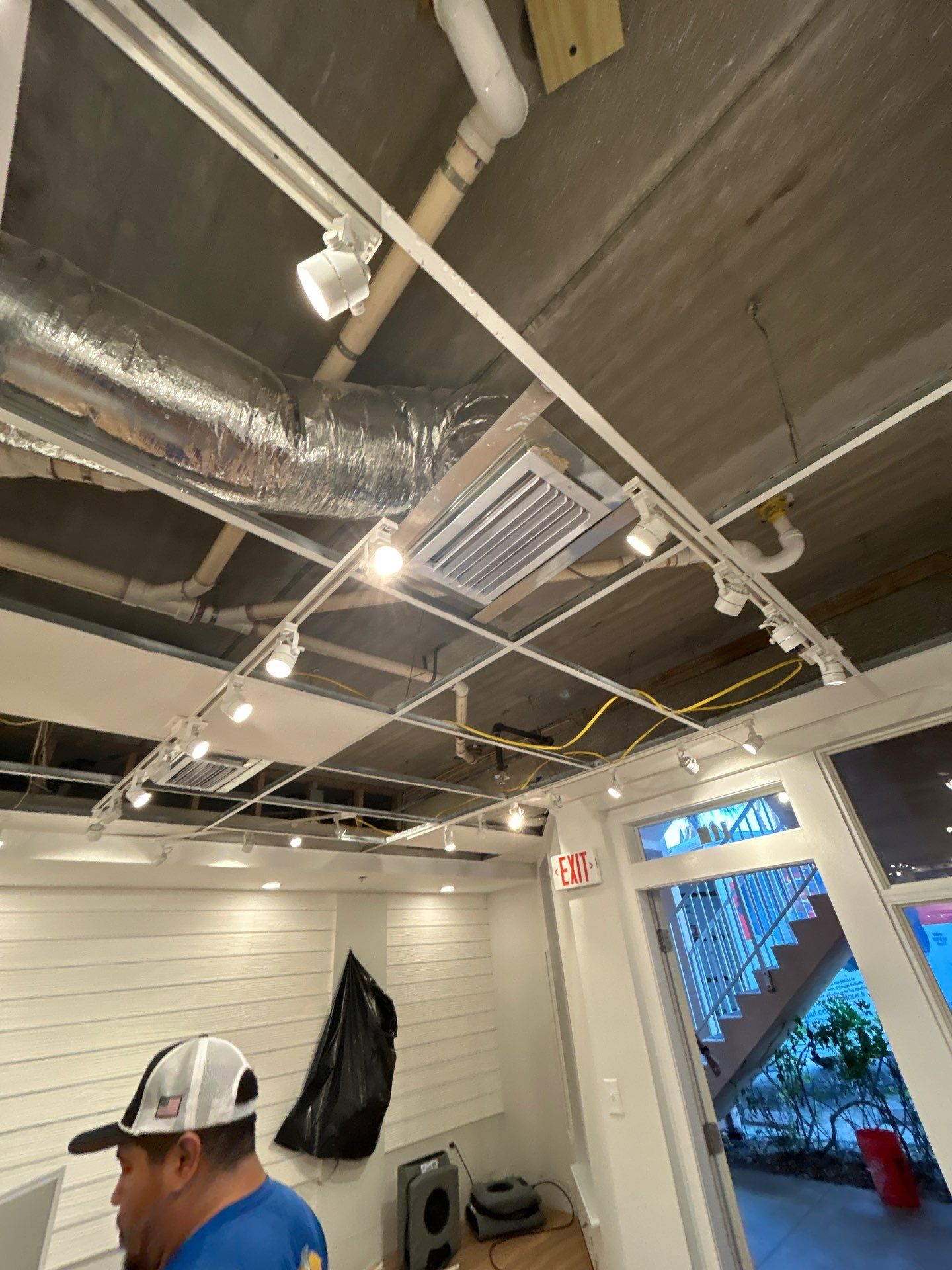 Water Damage Extraction by Ampm Restoration Services