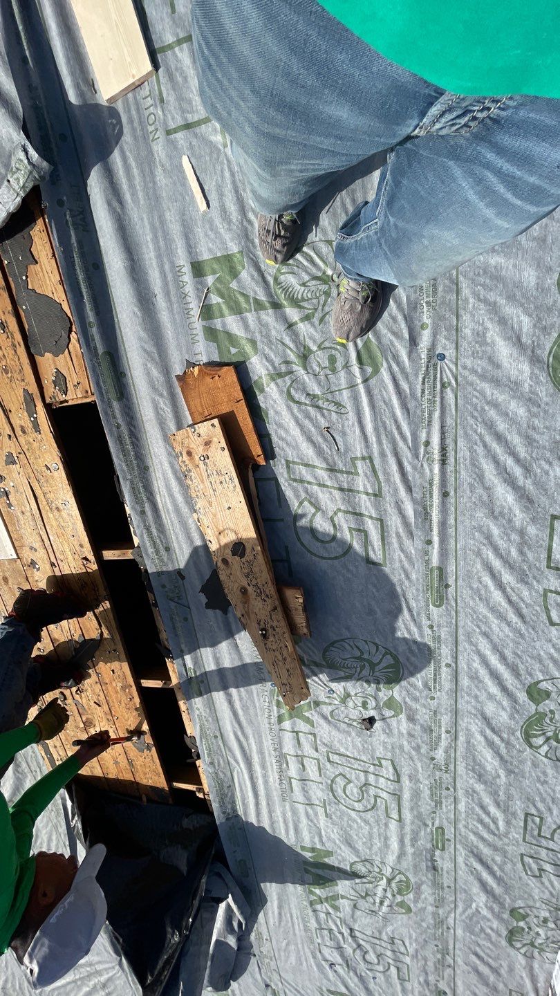 Residential Roofing Installation using GAF Royal Sovereign by A & H Roofing and Contracting