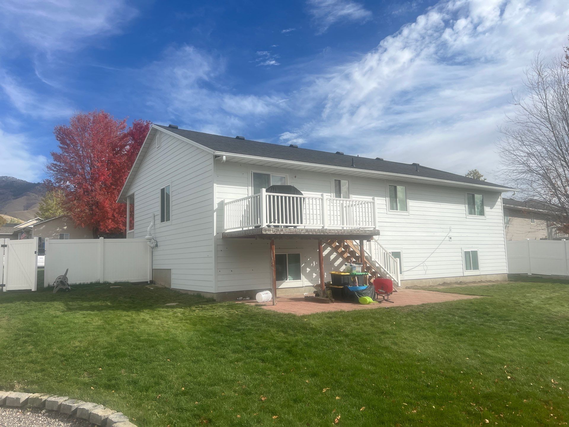 Smithfield | Vinyl Demo, Low-E Insulation & Hardie Upgrade | Arctic White    by Ideal Siding Utah