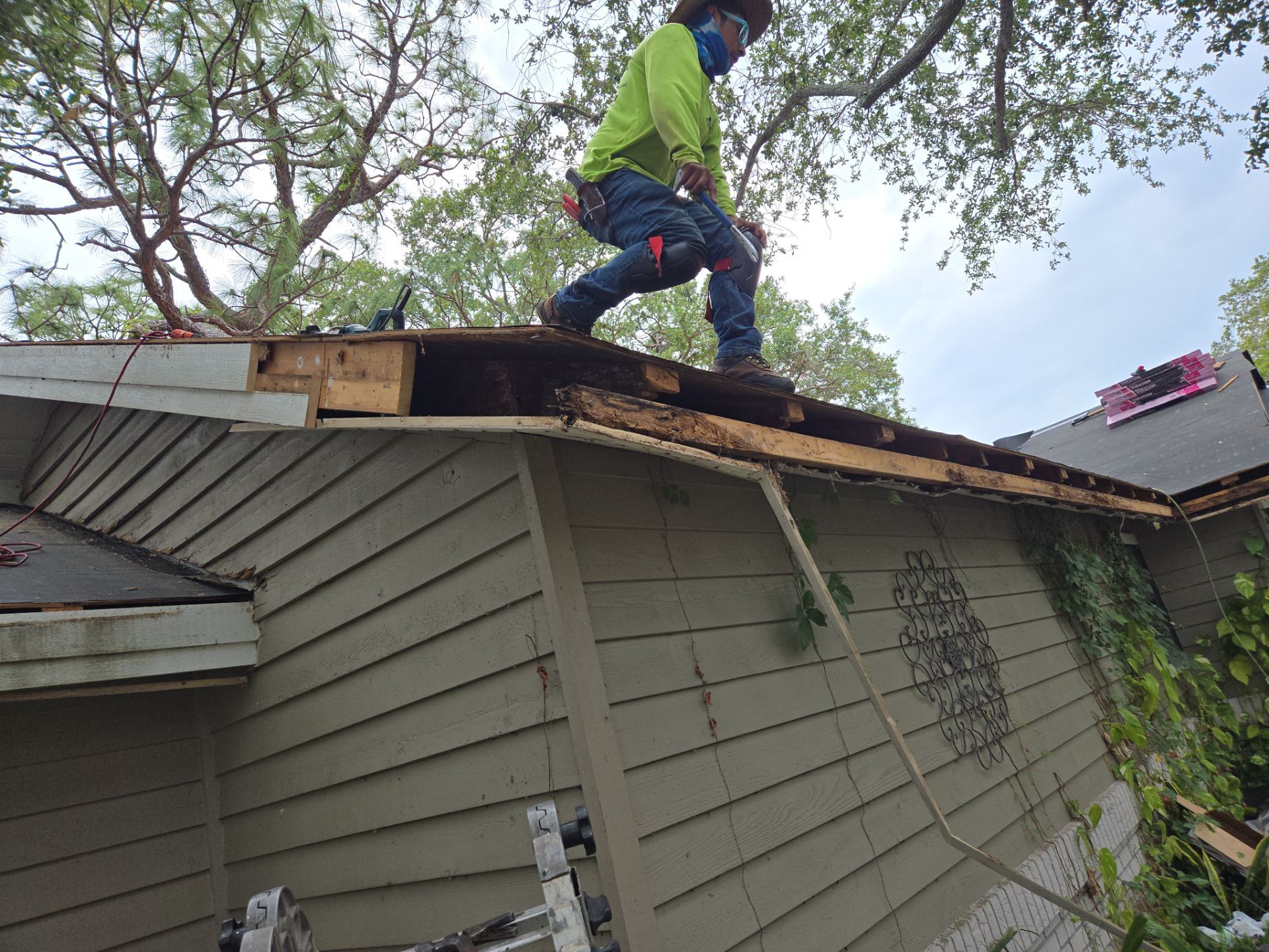 Project in Clearwater 33760 by Mitchell Roofing Company LLC 