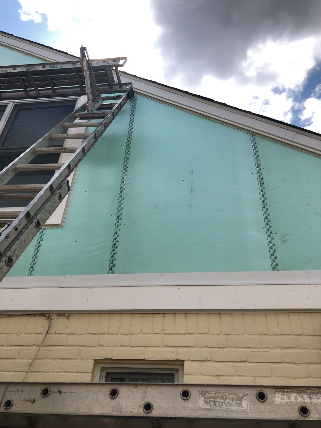 Siding Replacement using CertainTeed Restoration Classic D5 by 180 Contractors