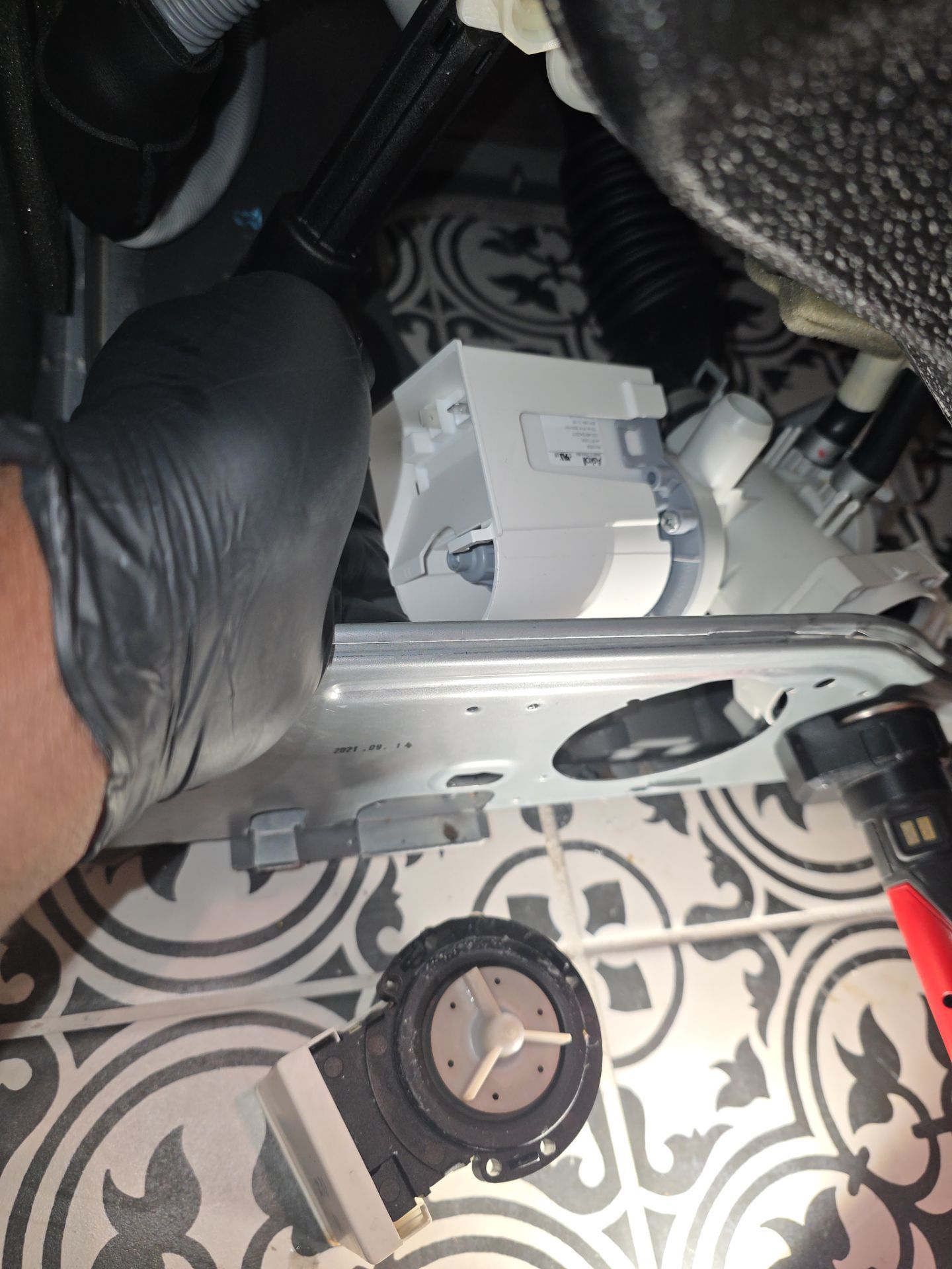 LG Front-Loading Laundry Appliance Repair and Service in Minneola by AMB-WORKS APPLIANCE REPAIR