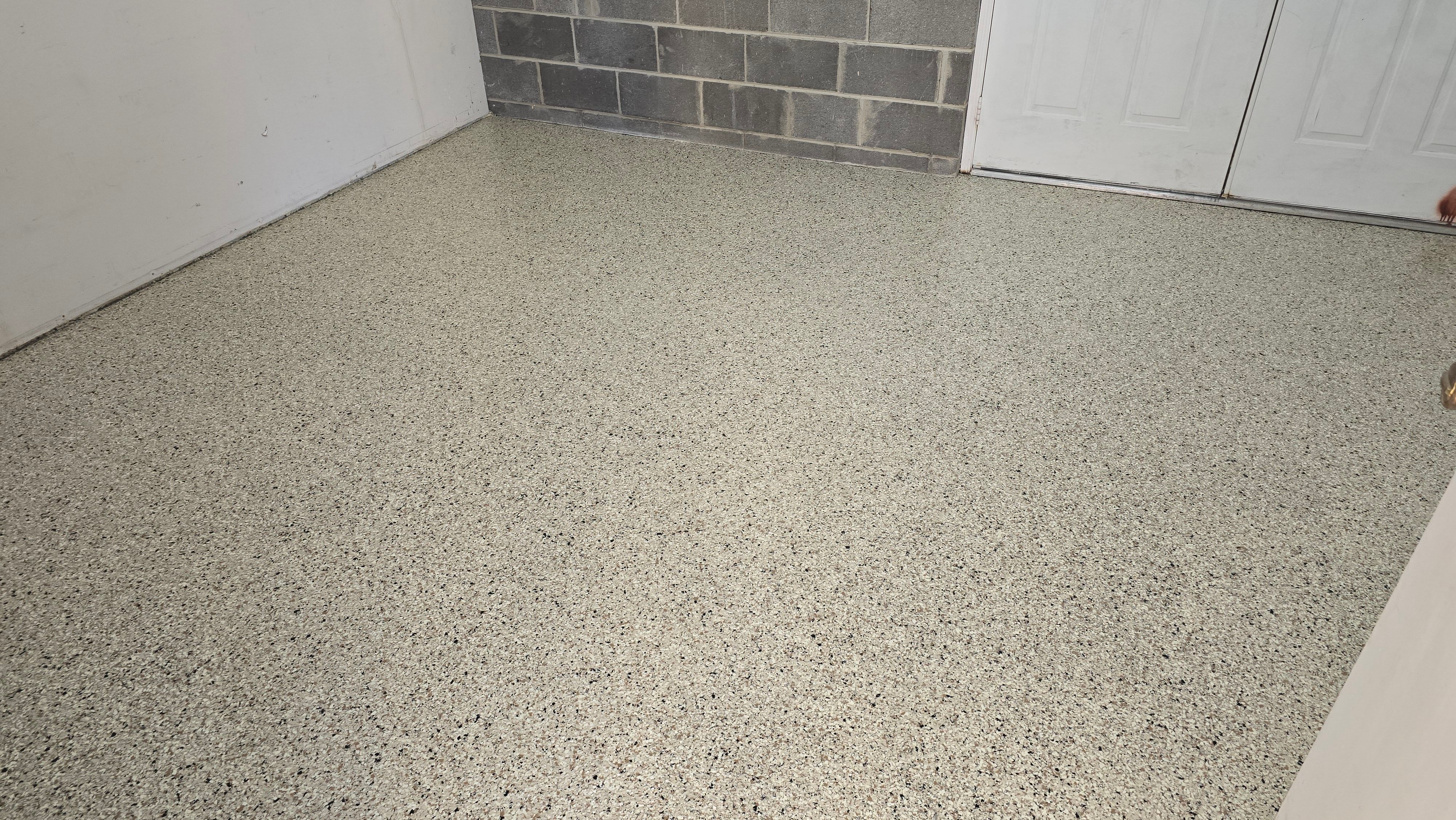 Garage using Shoreline by Elite Floor Solutions