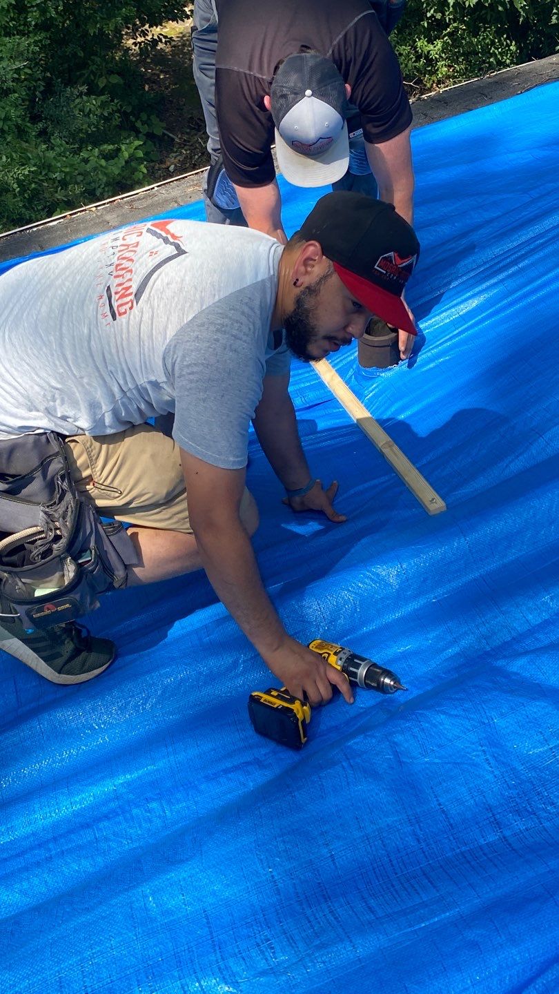 Emergency Roofing Services using GAF HDZ Architectural Asphalt Shingles by Mosaic Roofing Company