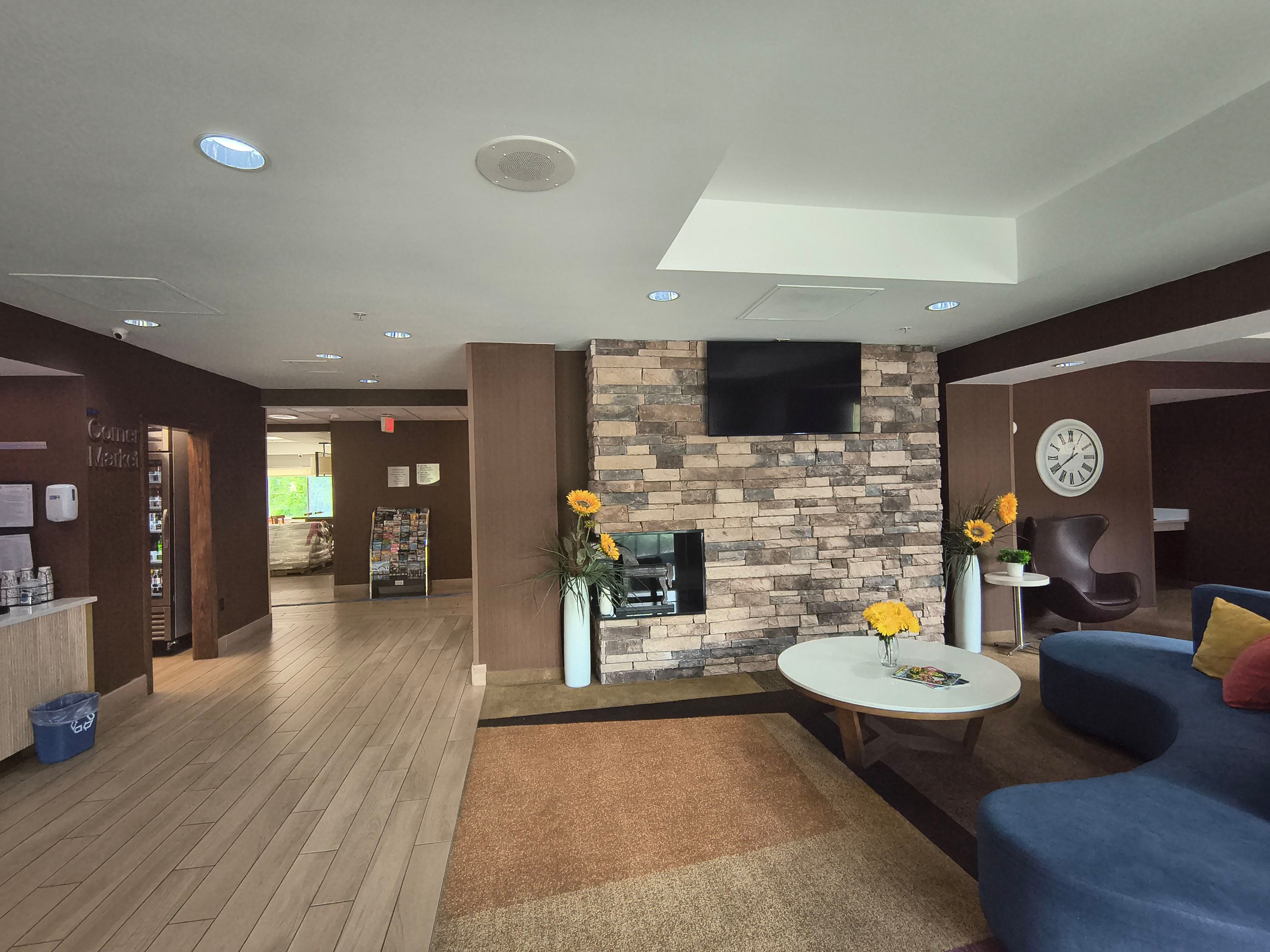 Macon Hotel by Swift Signings and Services LLC