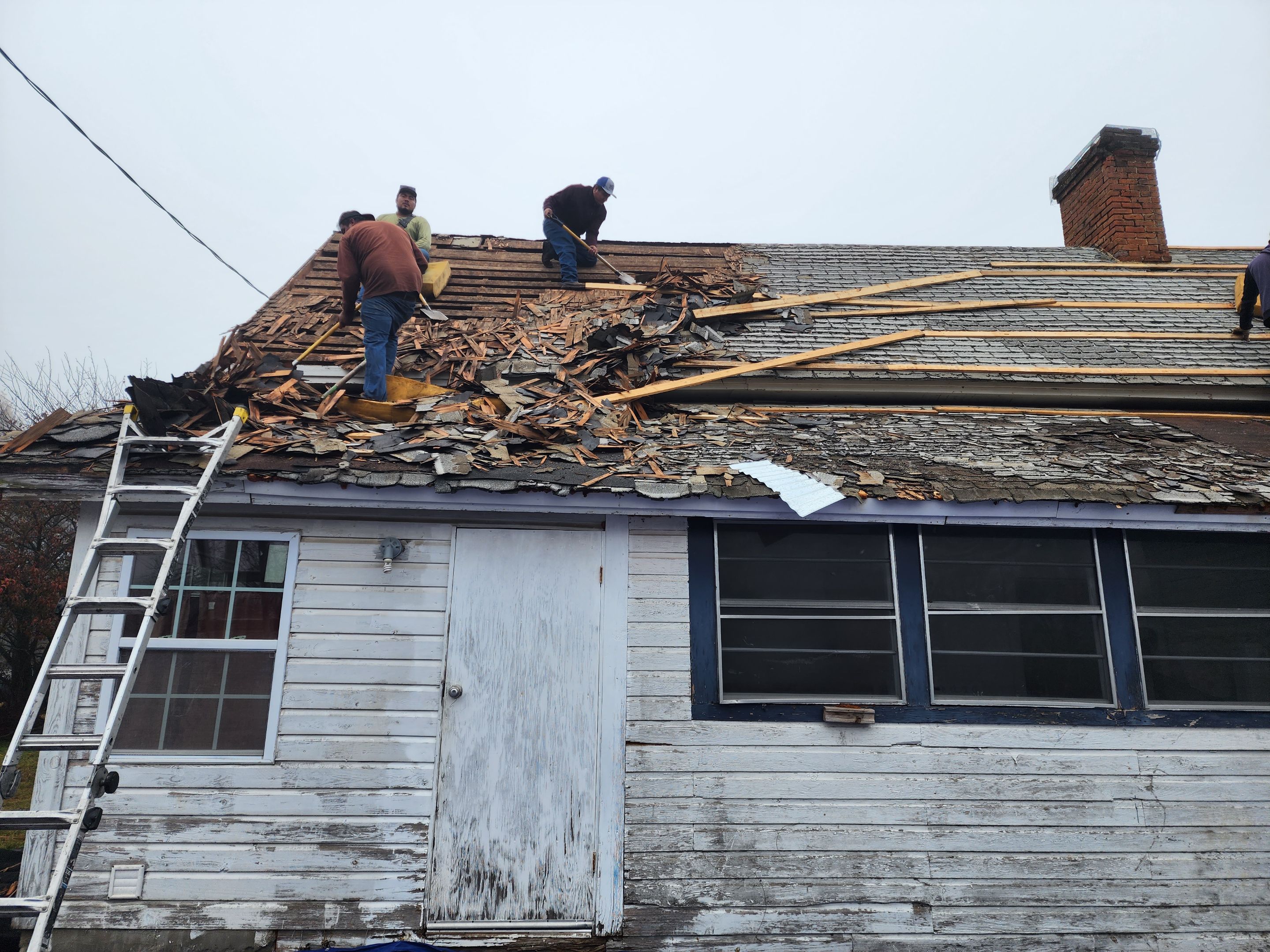 Residential Roof Replacement in Nashville, AR by Hostetler Roofing