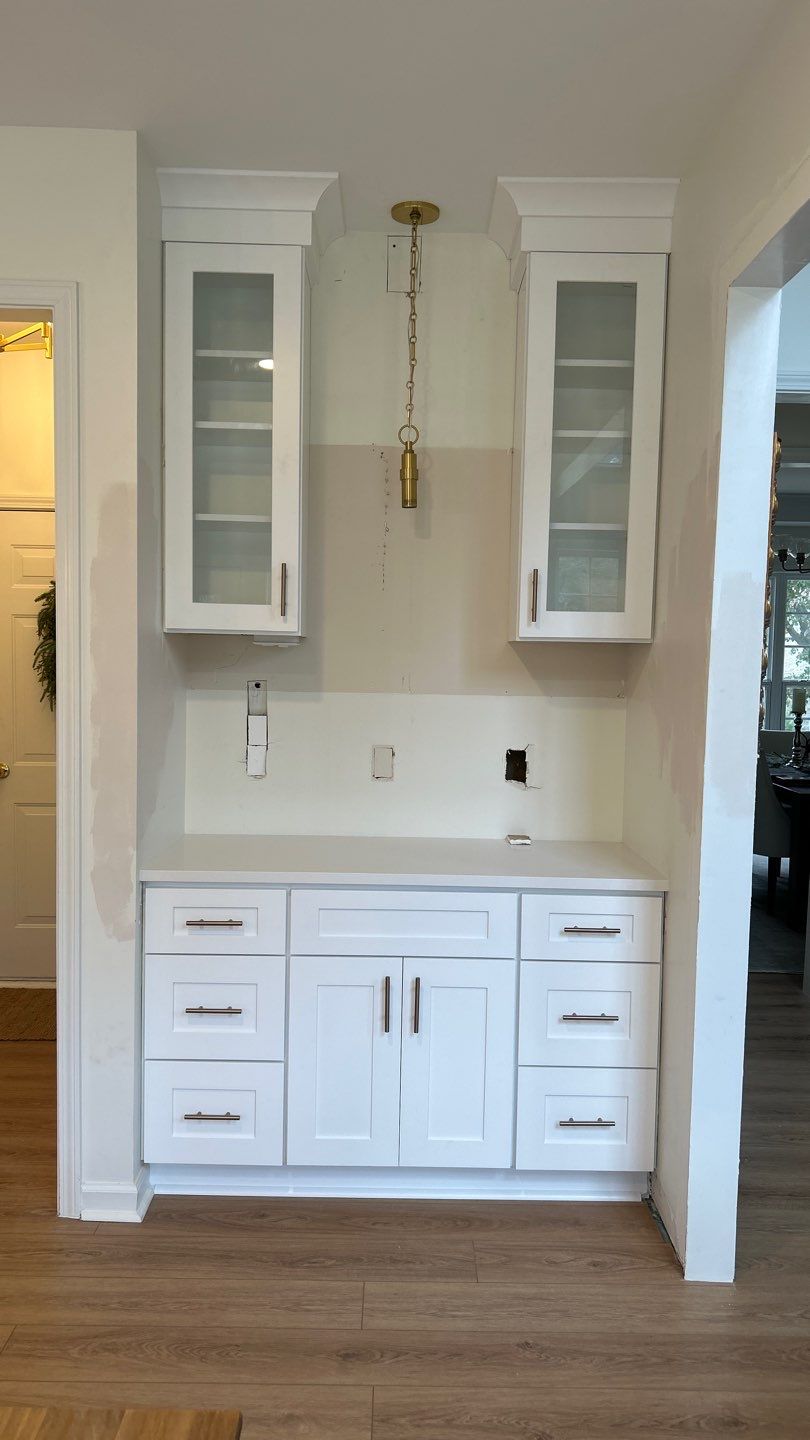 Lovely neutral backsplash by Footprints Floors of Nashville