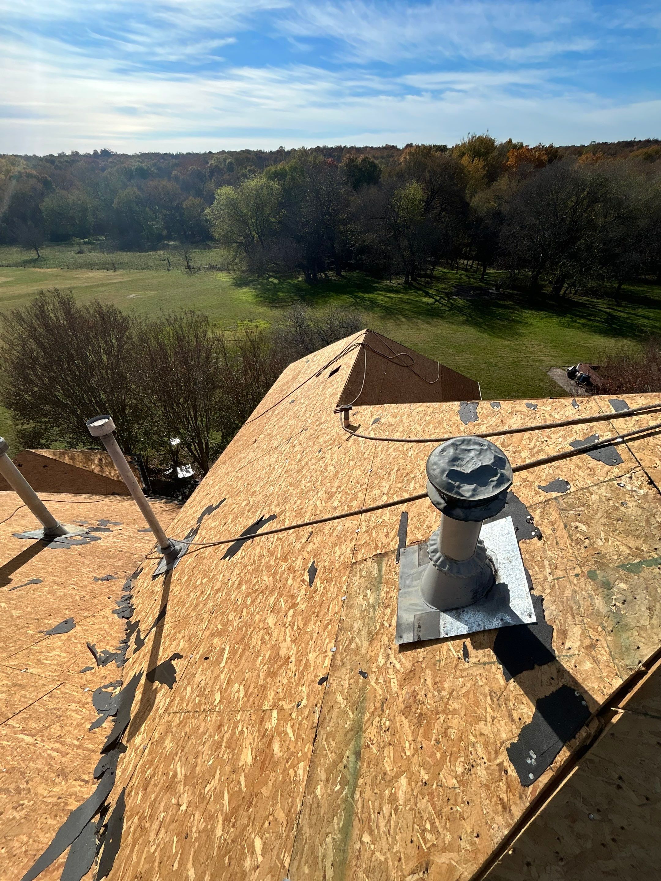 Residential Roofing Installation using ATLAS Pinnacle Pristine Shingles by Harvey Roofing & Construction