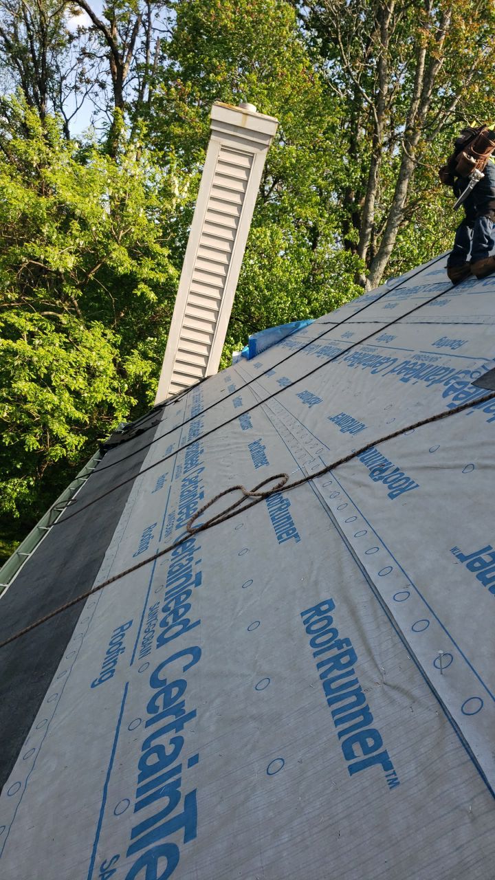 Great Falls: CertainTeed Landmark Pro Designer Shingles in Max Def Moire Black by RM Banning, Inc.