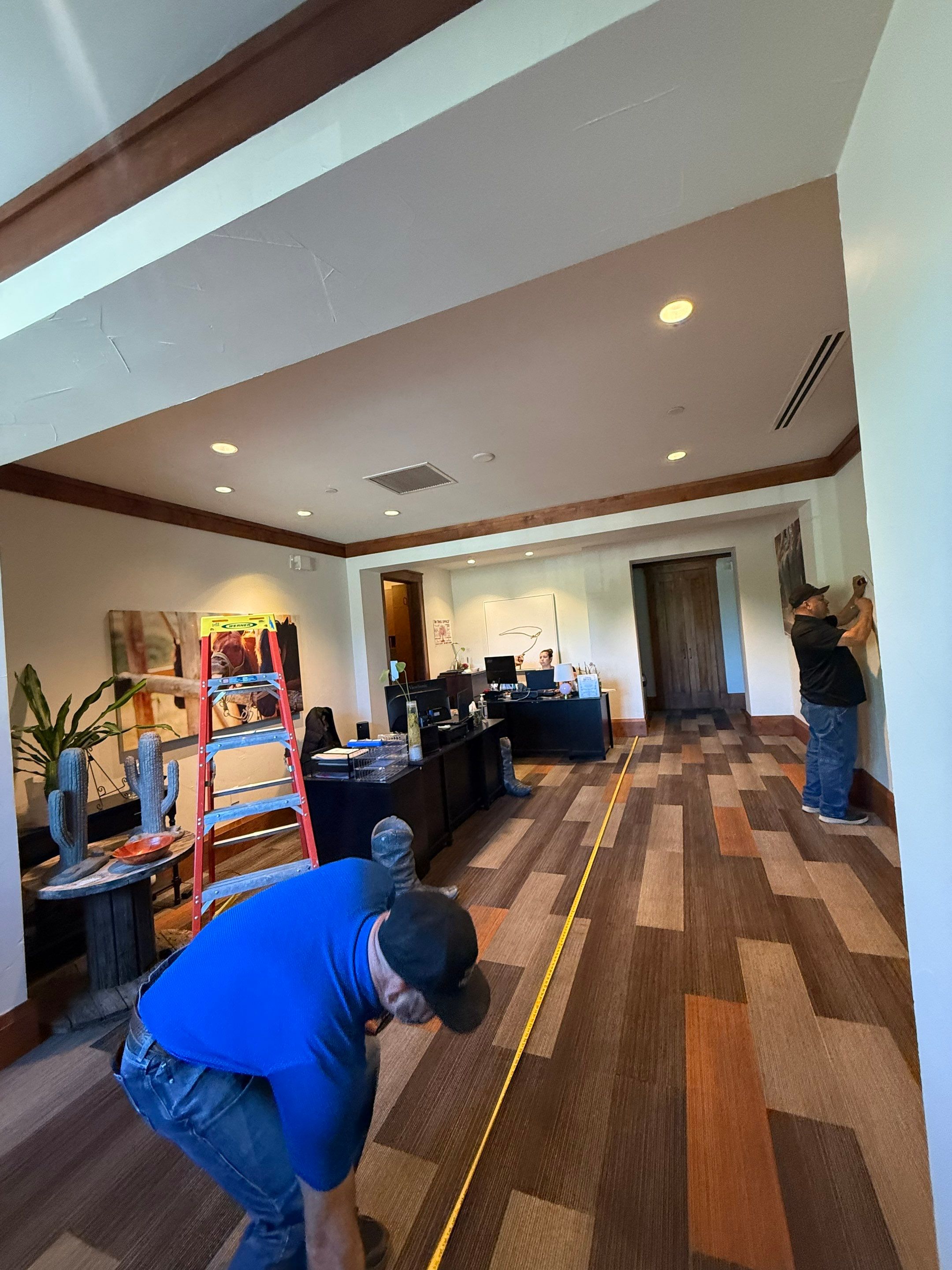 Vaquero Country Club - Interior Office by United Glass Commercial