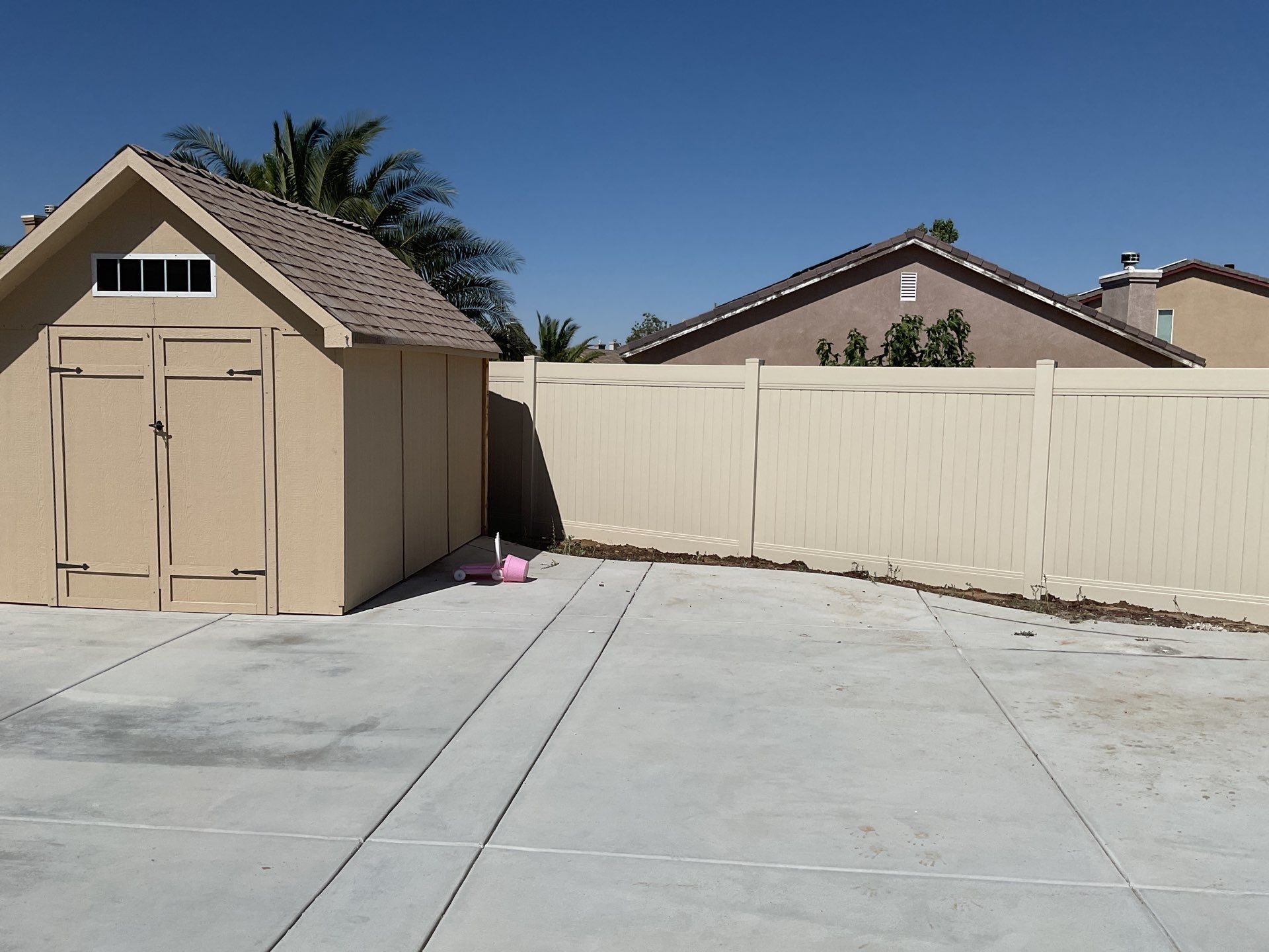 Fence Installation using Vinyl by Fence Guys Inc. 