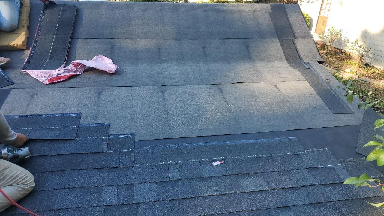Residential Roofing Installation using Owens Corning® Oakridge Onyx Black by Indigo State Roofing