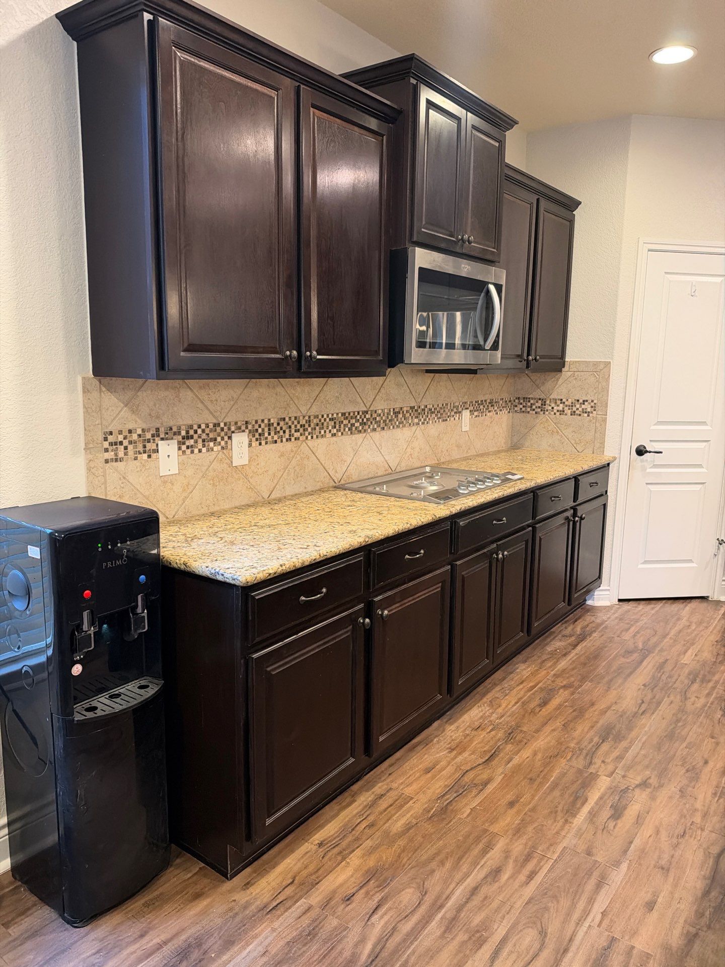 Granite Countertop and Custom Tile Backsplash Installation in Helotes by Mena stone surfaces