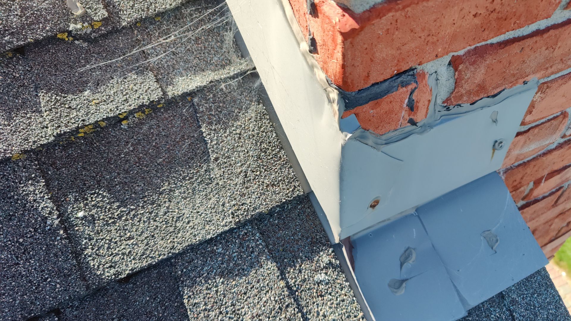 Roof Replacement using Owens Corning Williamsburg Grey by 180 Contractors