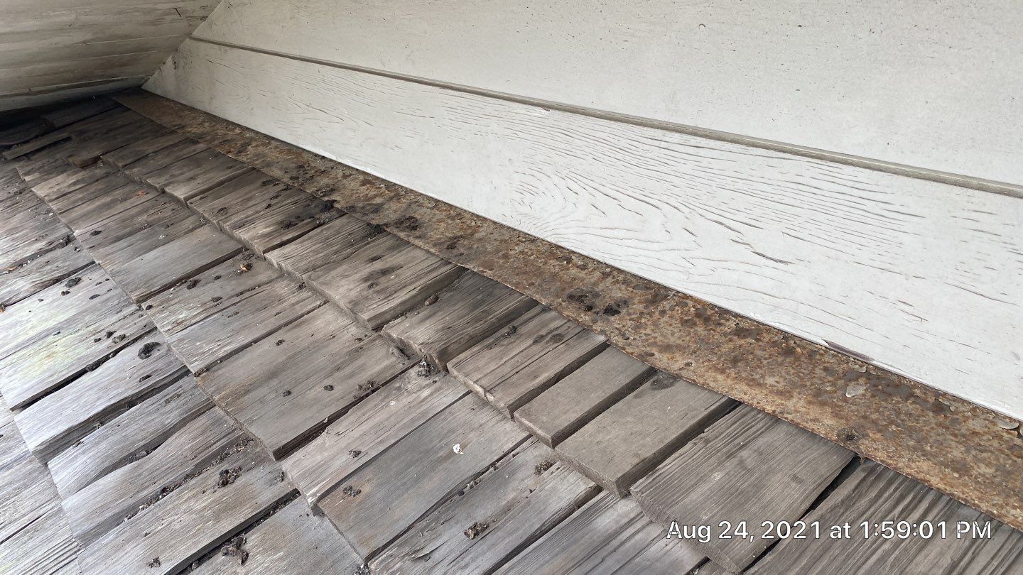 Refurbish and repair shake roof to get ready to sell by Straight Edge Roofing Inc