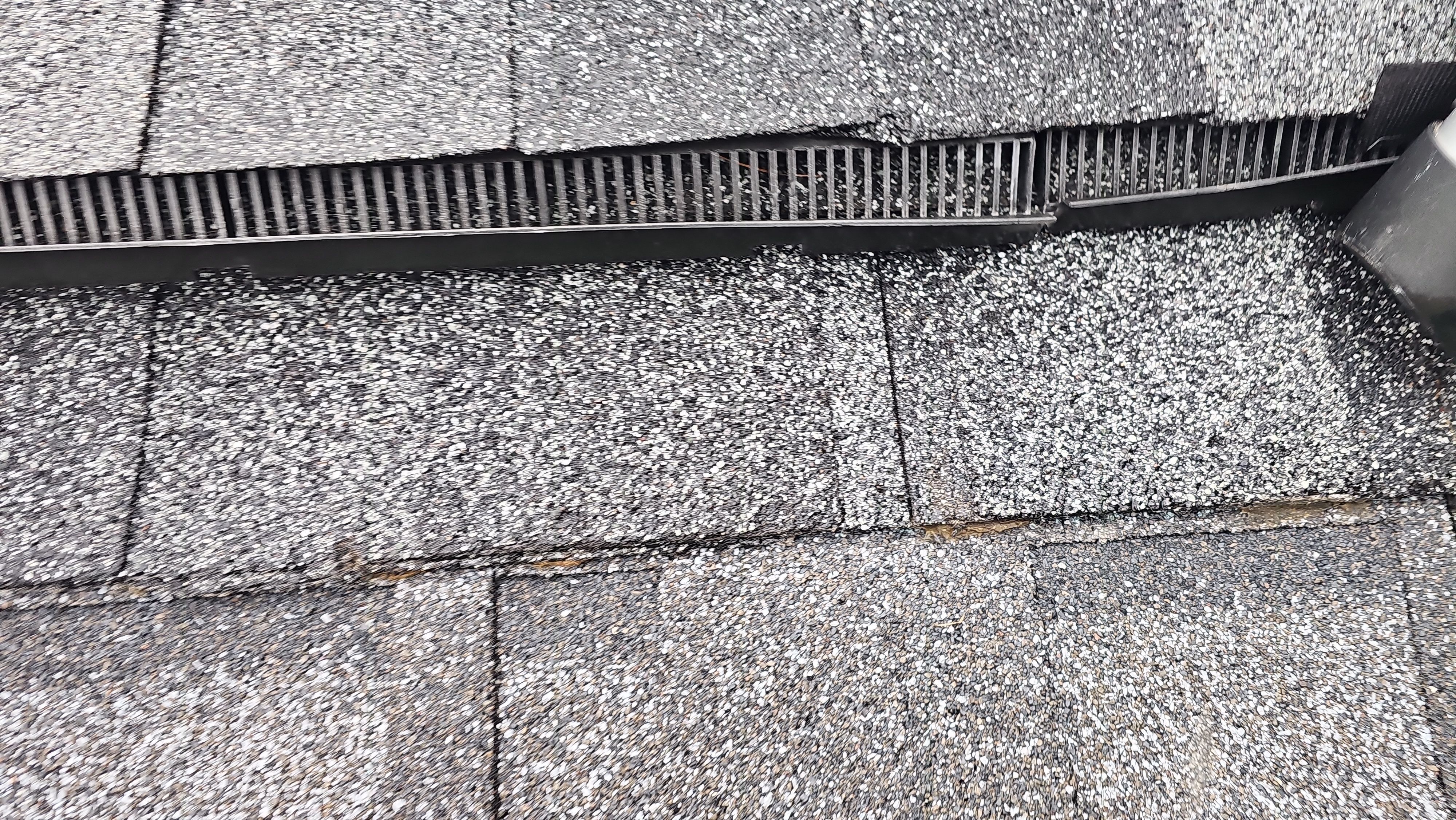 Laurie S: Atlas Pinnacle, Color, Pewter, Drip Edge, Color, White by Eagle Eye Roofing