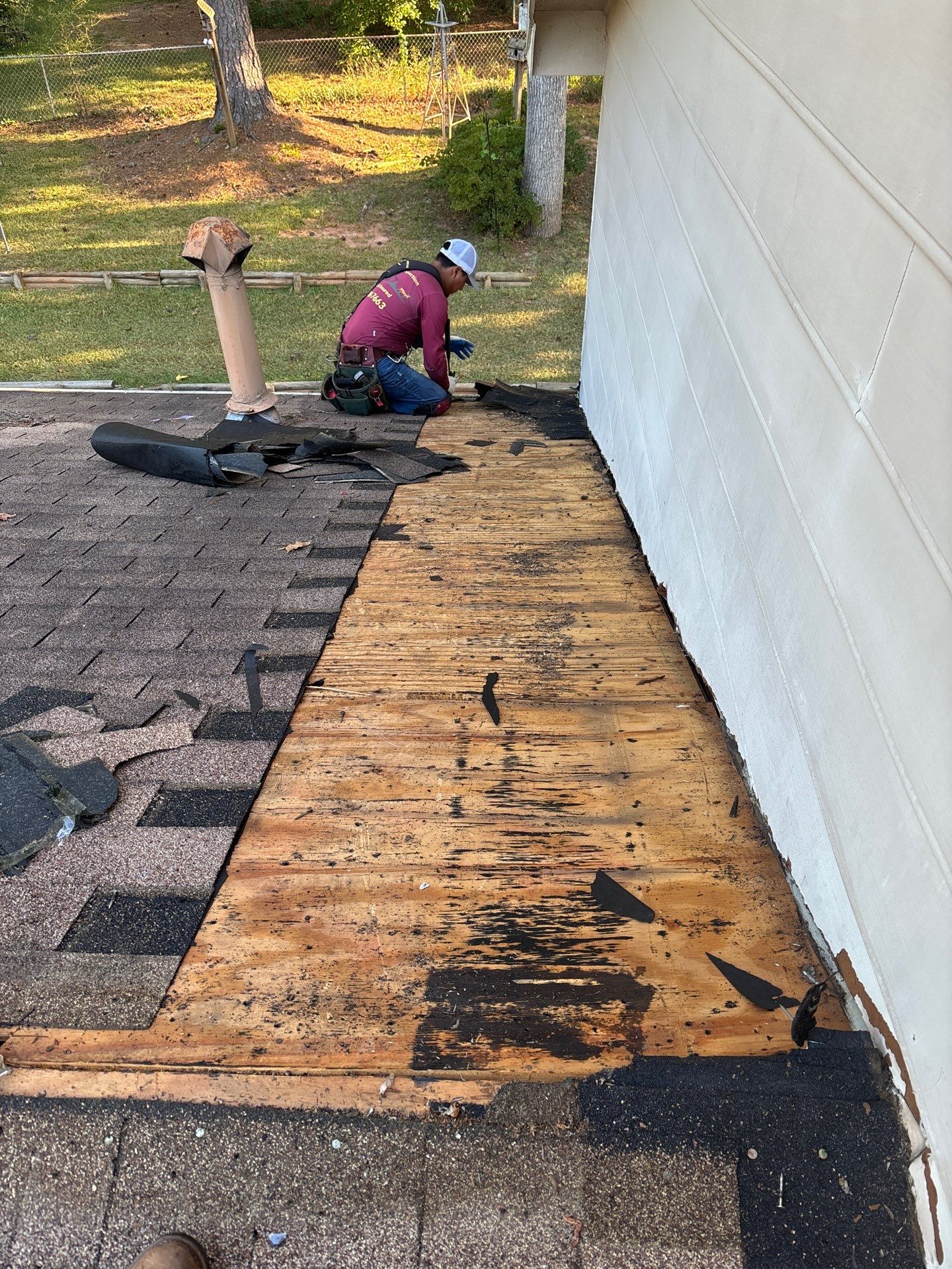 Missing Step flashings by Deerfield Roofing LLC