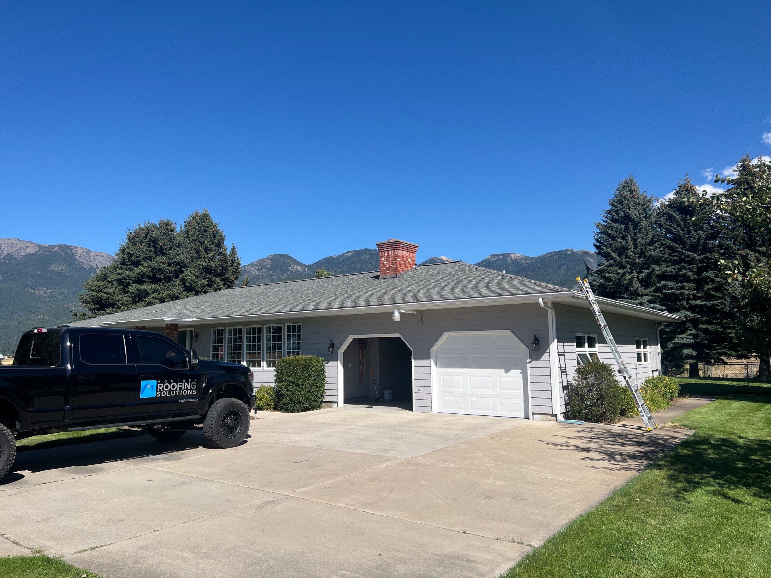 Owens Corning TruDefinition Duration - Estate Gray by Montana Roofing Solutions