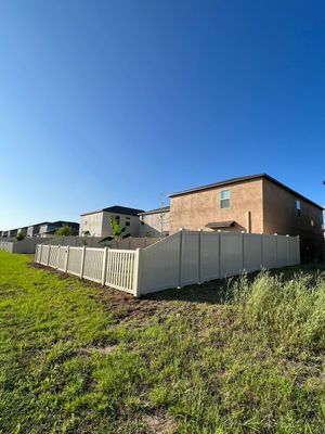 Sun City Center, FL 6ft. Tall Tan Vinyl Privacy Fence