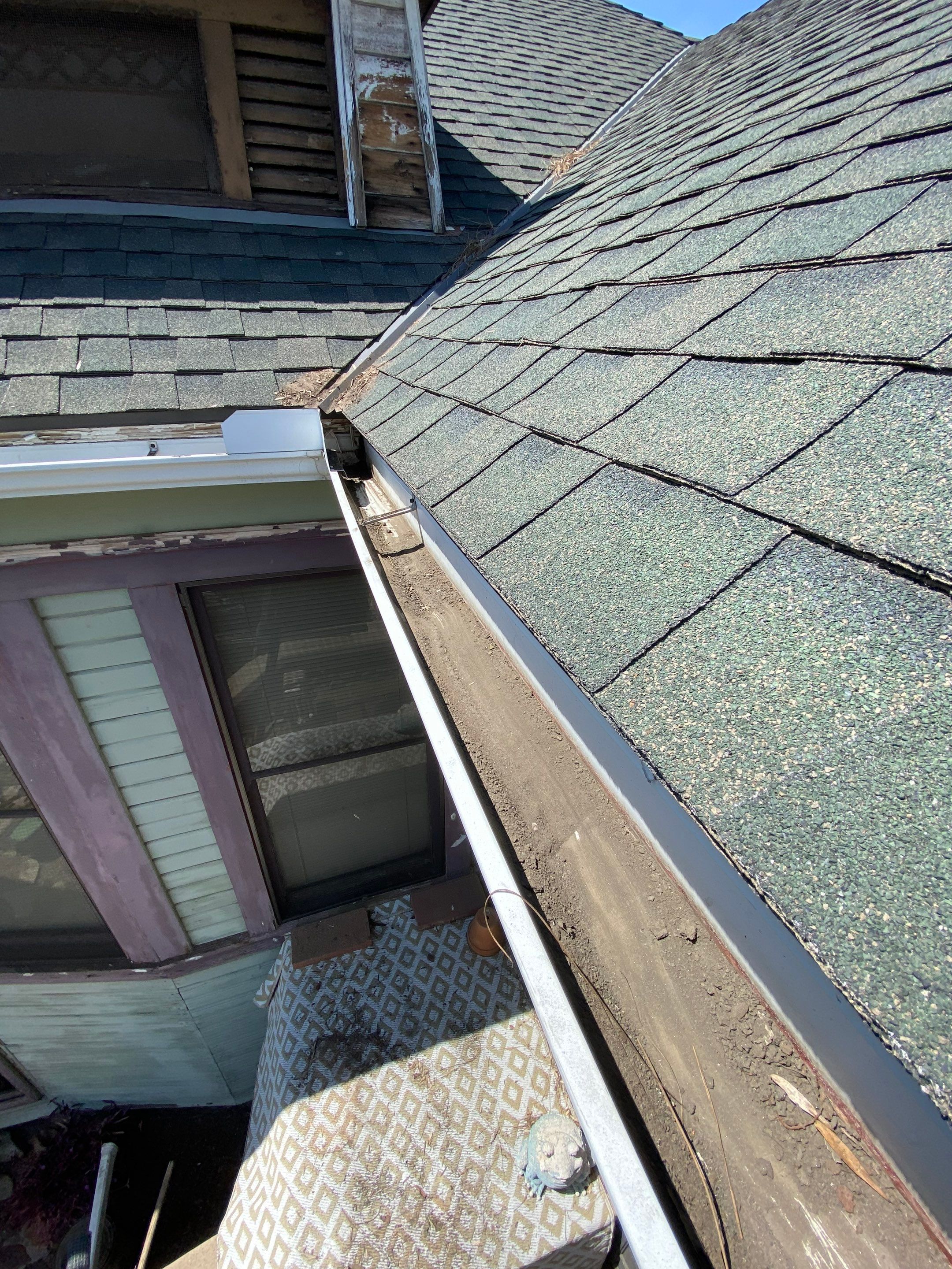 Gutter Cleaning & Guard Installation in San Dimas Ca by Palm Coast Solar Cleaning
