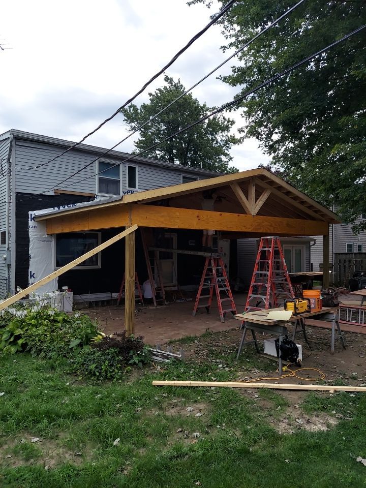 Outdoor Living- Addition by Ivy Lea Construction