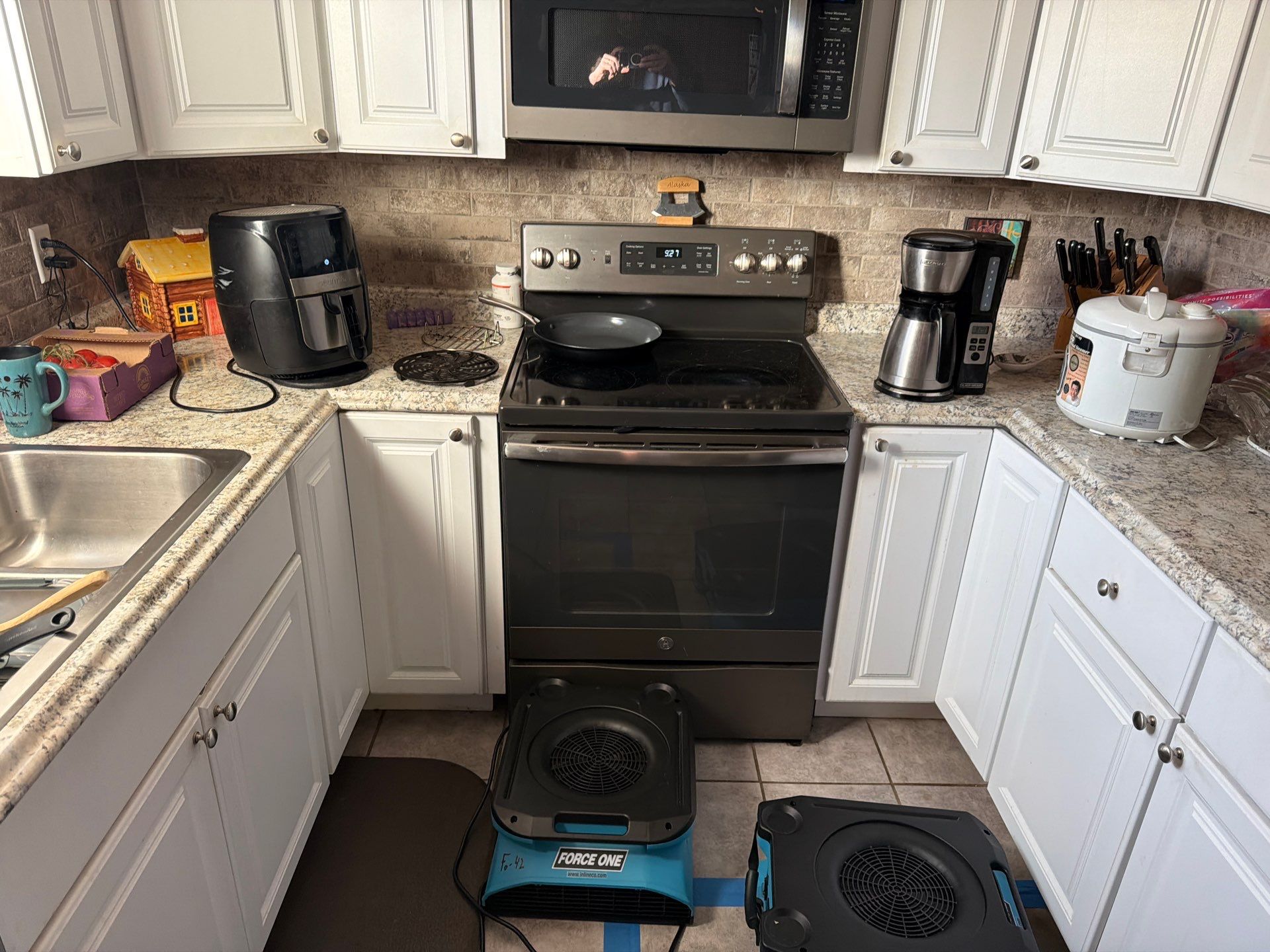 Kitchen Remodeling by Handyman State LLC