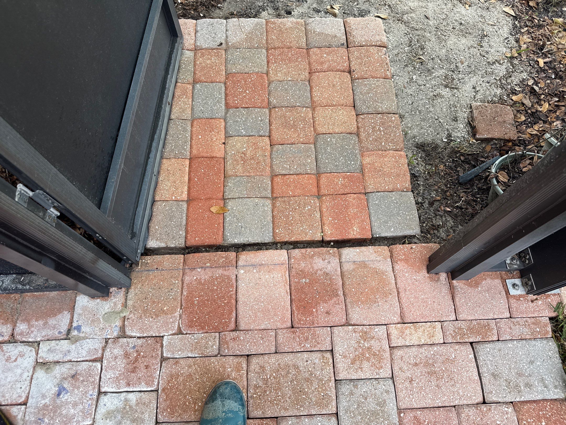 Vinyl Fence & Paver Patio Cleaning β Creekside Oaks, Parrish, FL by Sunshine AquaWash