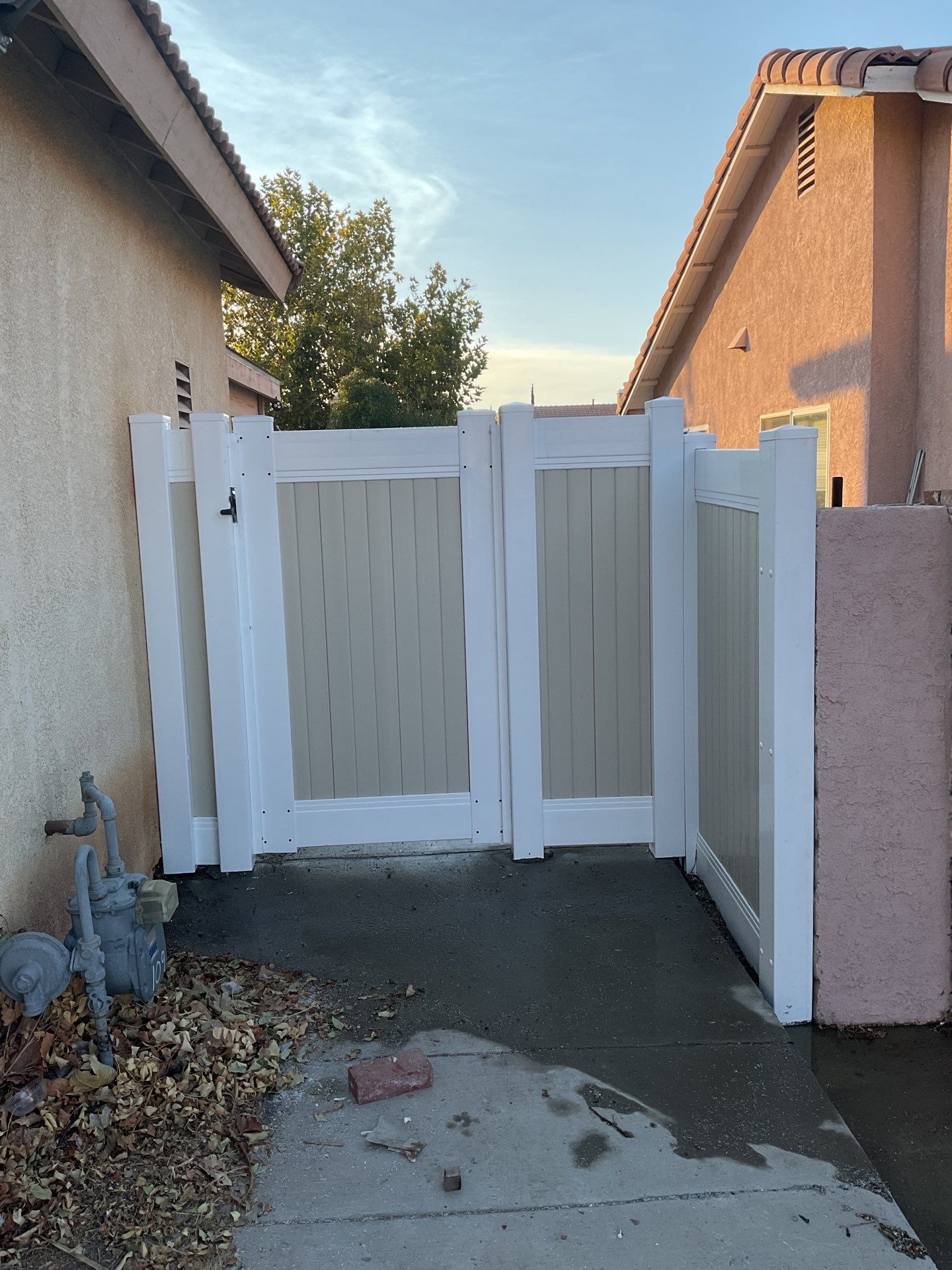 6ft White and Tan Privacy Vinyl  by Fence Guys Inc. 