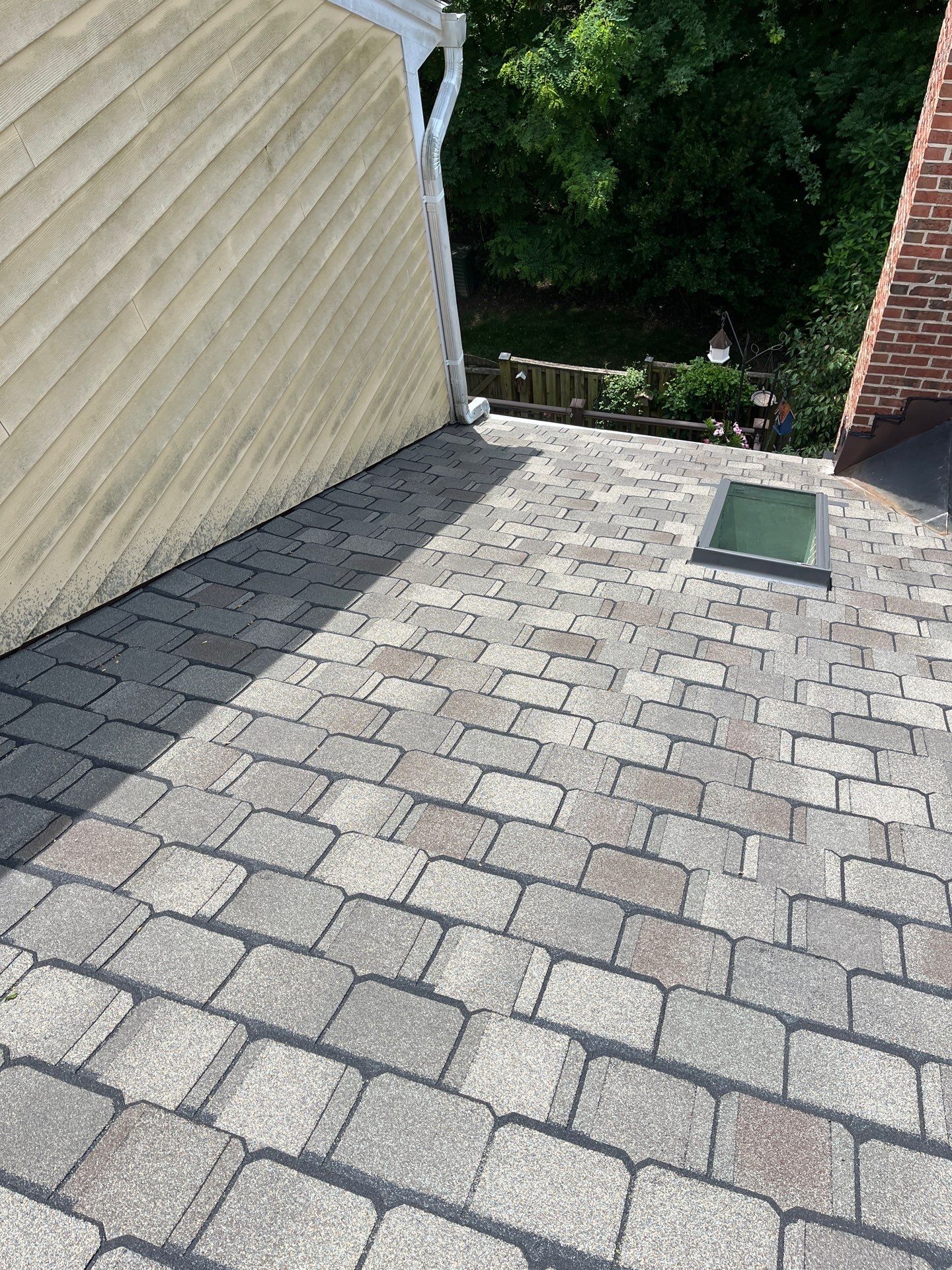 Arlington: CertainTeed Grand Manor Designer Shingles in Weathered Wood by RM Banning, Inc.