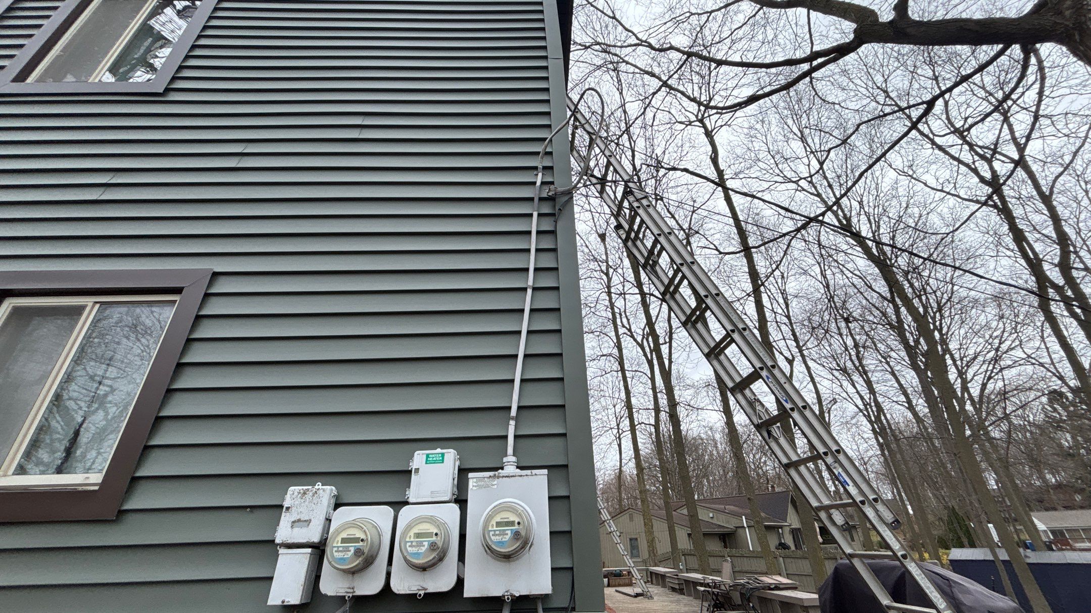 Siding Replacement using Alside Charter Oak D4.5" Deep Moss by 180 Contractors