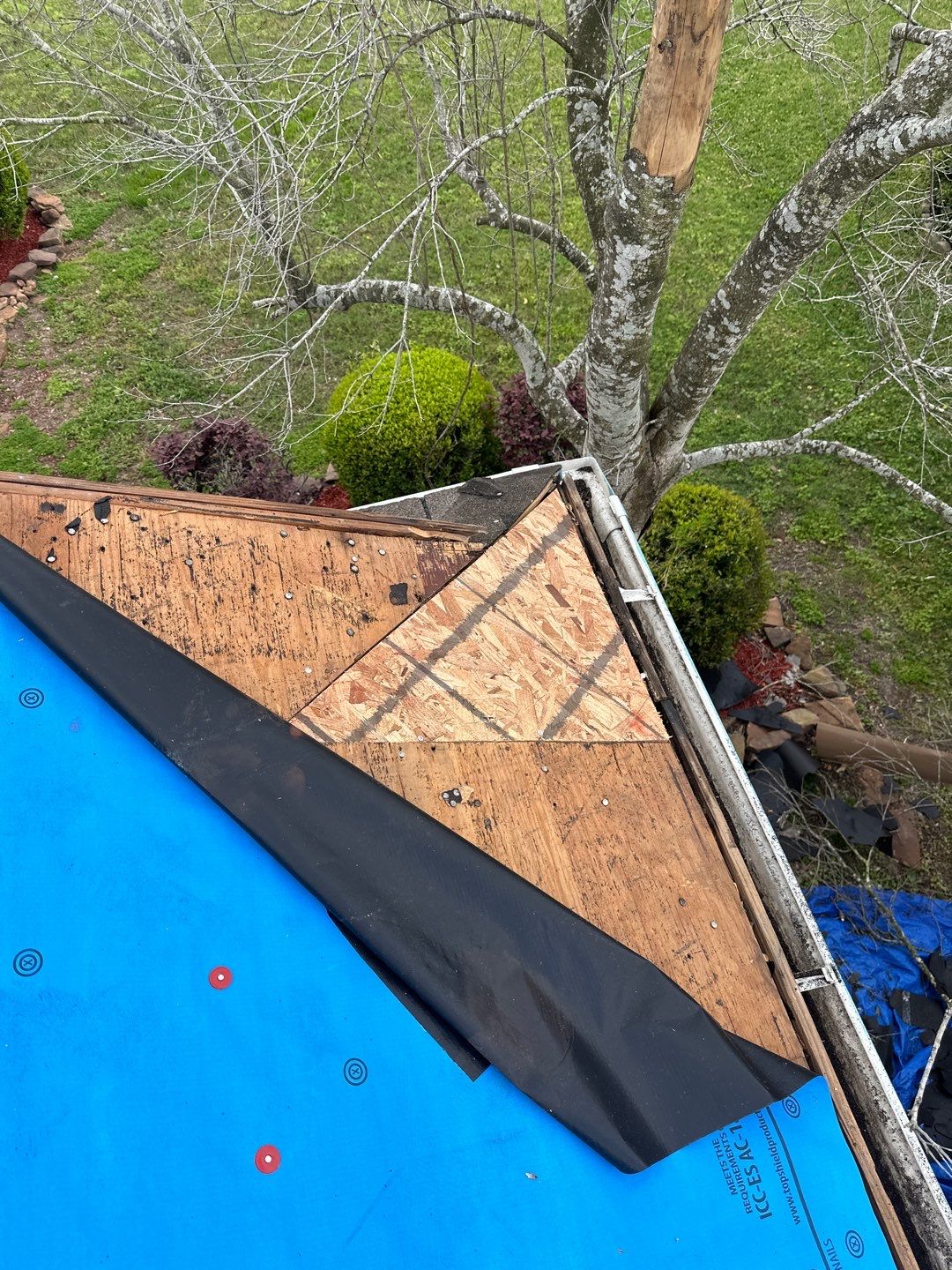 Residential Roofing Installation using Owen's Corning Duration (Lifetime) Shingles by Roof Repair Company