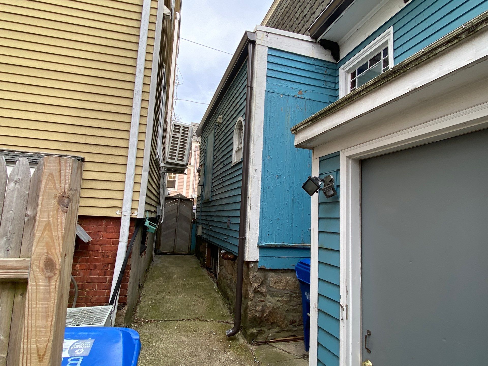 Gutter Installation using 6" K-Style Aluminum Gutter in Newport, RI by Gutter Pro Enterprises