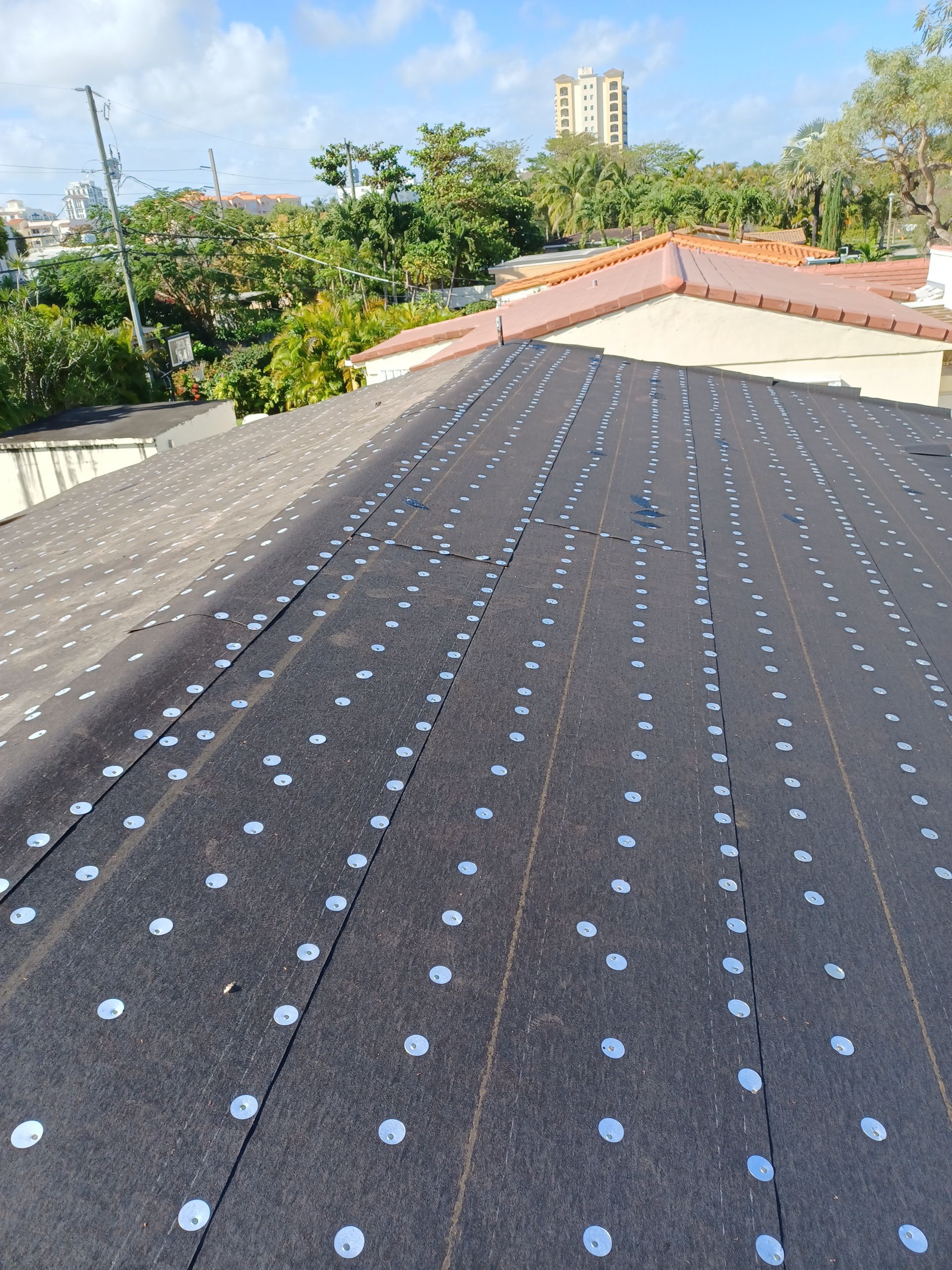 Metal Roof - Galvalume Ash Gray by Istueta Roofing