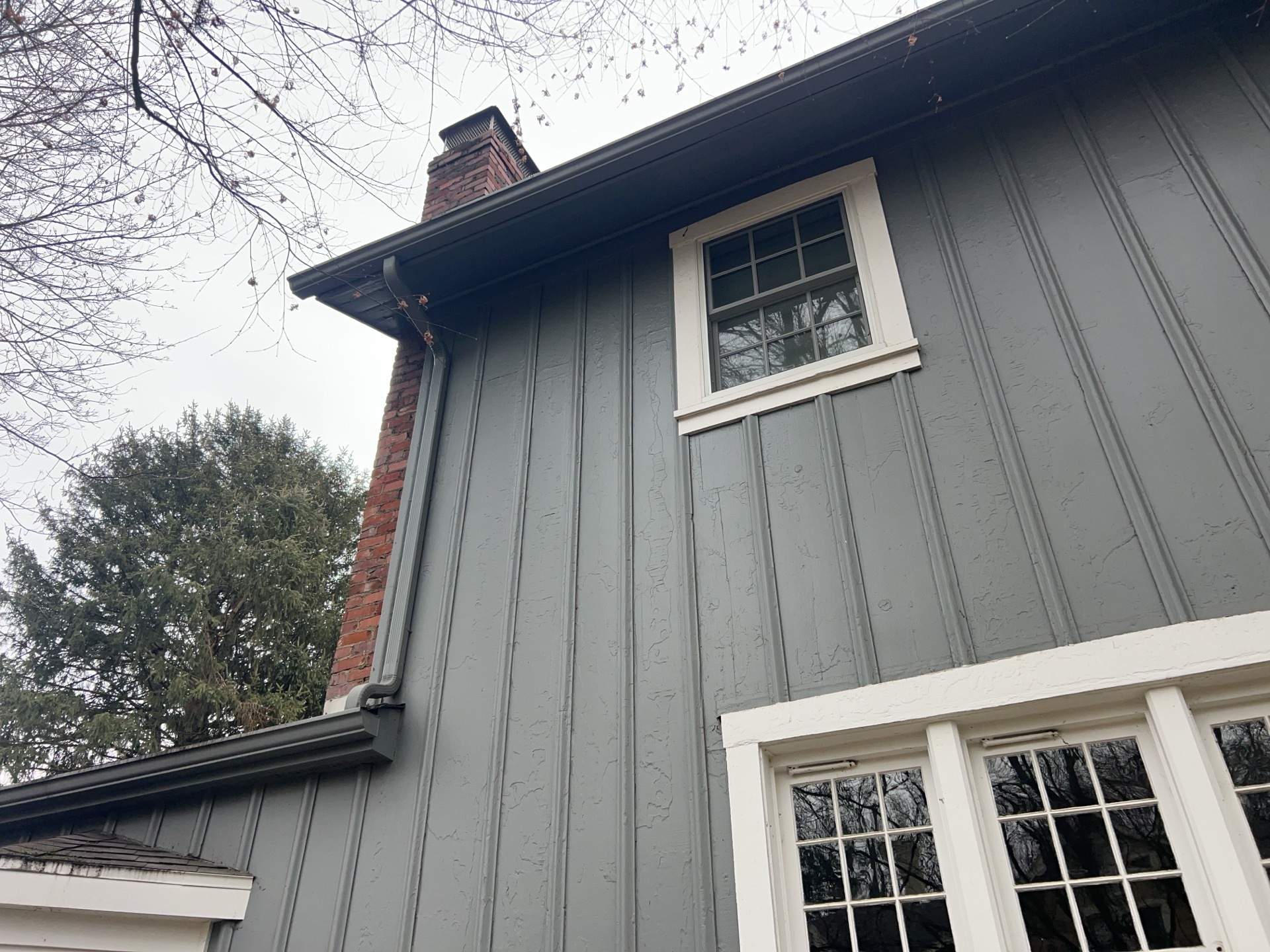 Centenarian Edgeworth Home updated with James Hardie by Ideal Siding Pittsburgh