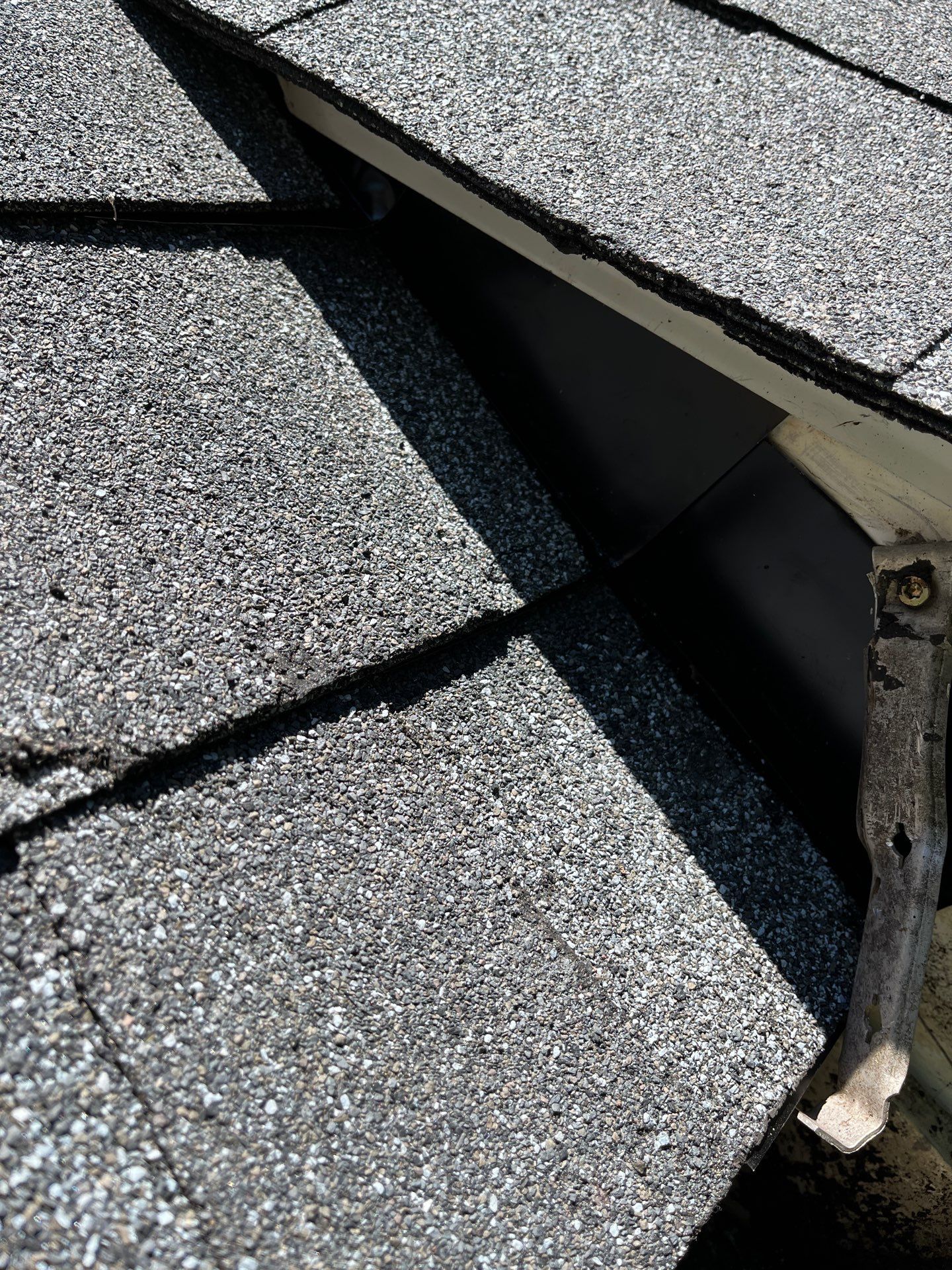 Oakton: Roof Replacement With CertainTeed Landmark Designer Shingles in Pewter by RM Banning, Inc.