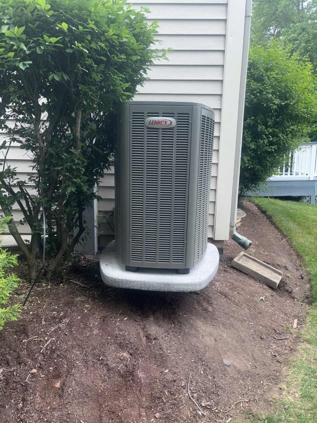 Lennox Elite EL297V Furnace & EL18KCV Air Conditioner Installation with Duct Cleaning – Algonquin, IL | GSHA Services, LTD by GSHA Services LTD