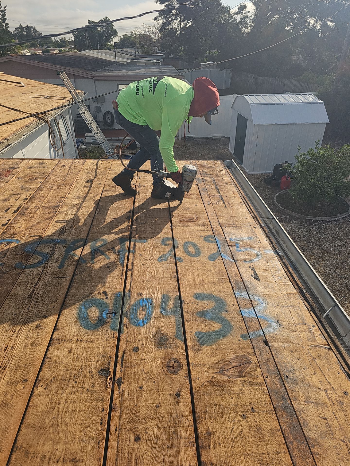 Project in Holiday 34690 by Mitchell Roofing Company LLC 