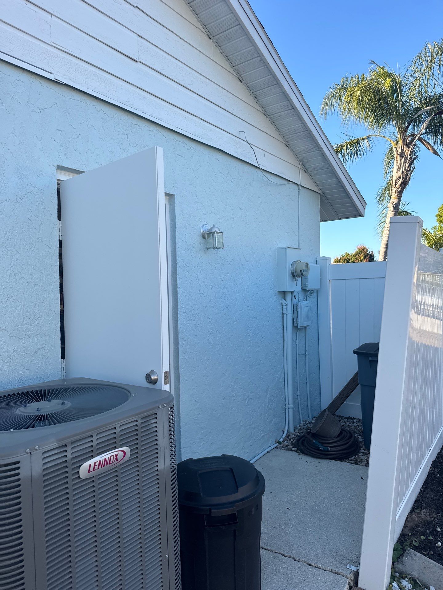 Exterior Paint Venice by That 1 Painter