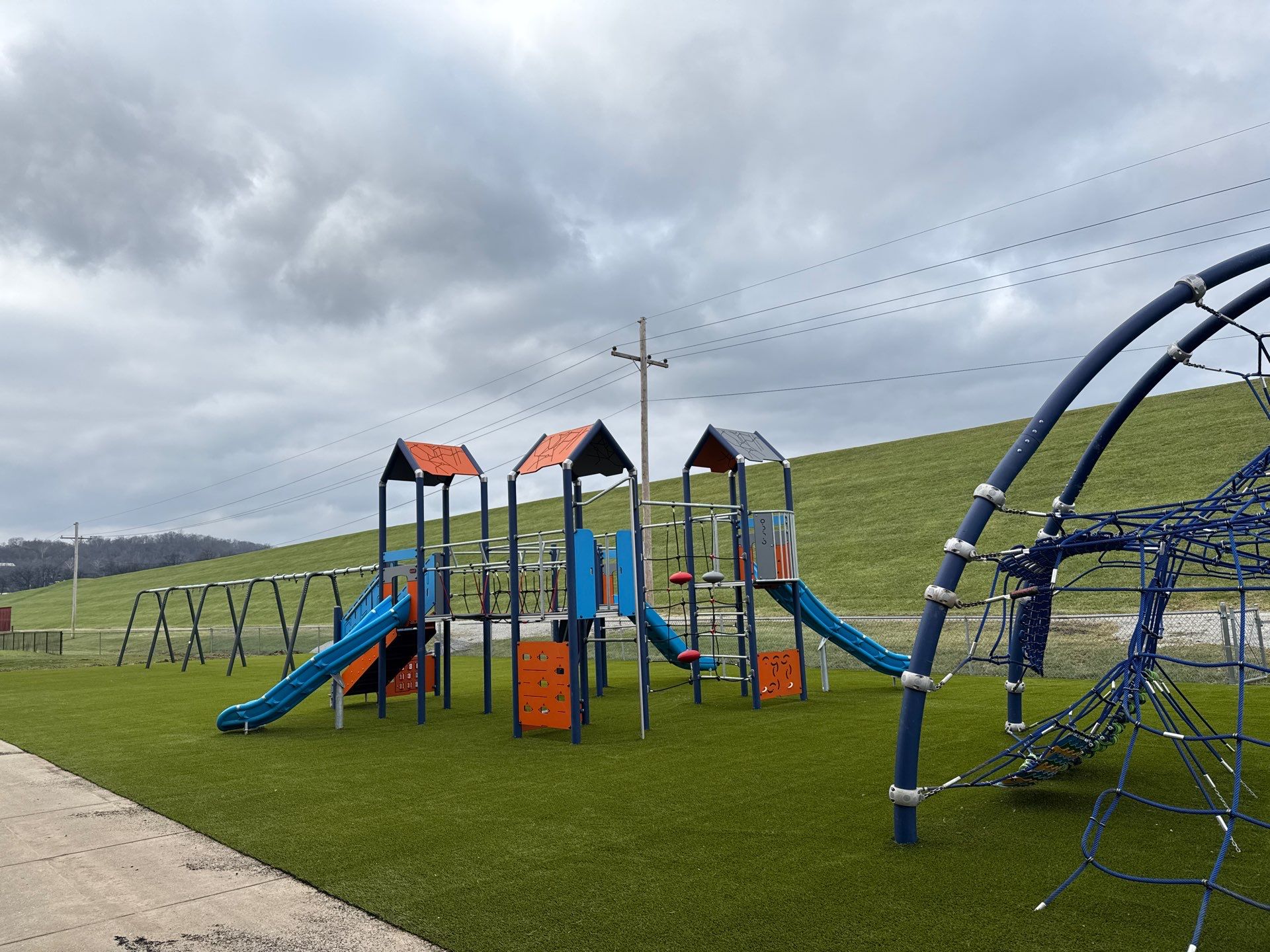 Lawrenceburg Elementary by ForeverLawn NEIN/INDY