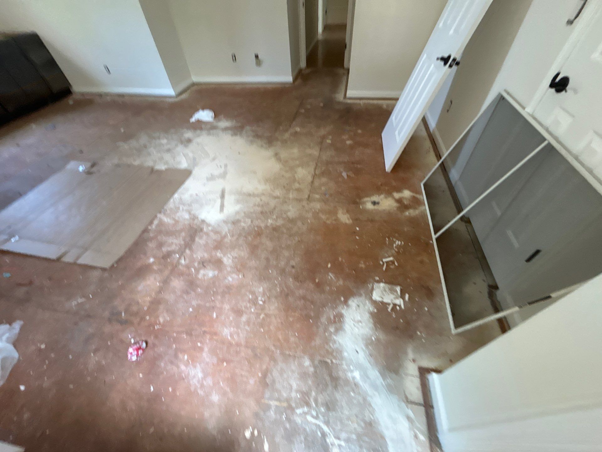 Whole-Home Renovation and Retaining Wall Restoration in Suwanee by RENOMAXIT, LLC